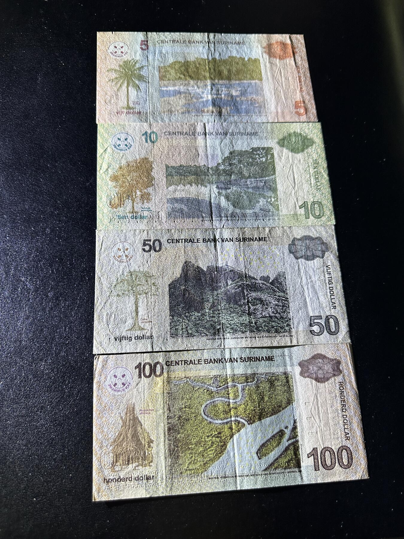 《外钞收藏家》第三百八十九期 苏里南四张一起 非全新