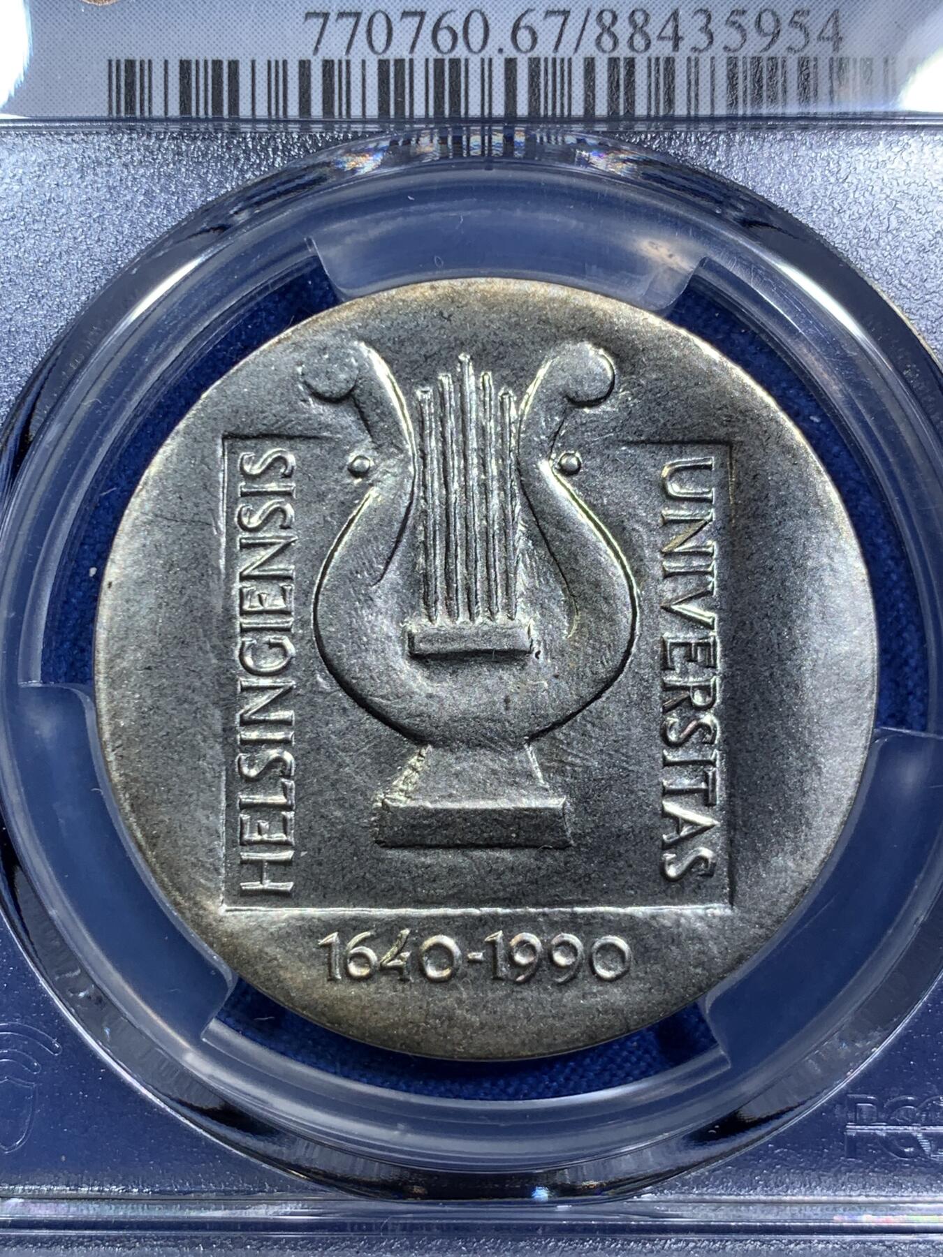 《竞宝斋》第287场-周六， 周日，周一 3场连拍 （全场包邮） PCGS金盾 MS67 芬兰1990年100马克猫头鹰图案赫尔辛基大学350周年纪念大银币，830银，重量24g