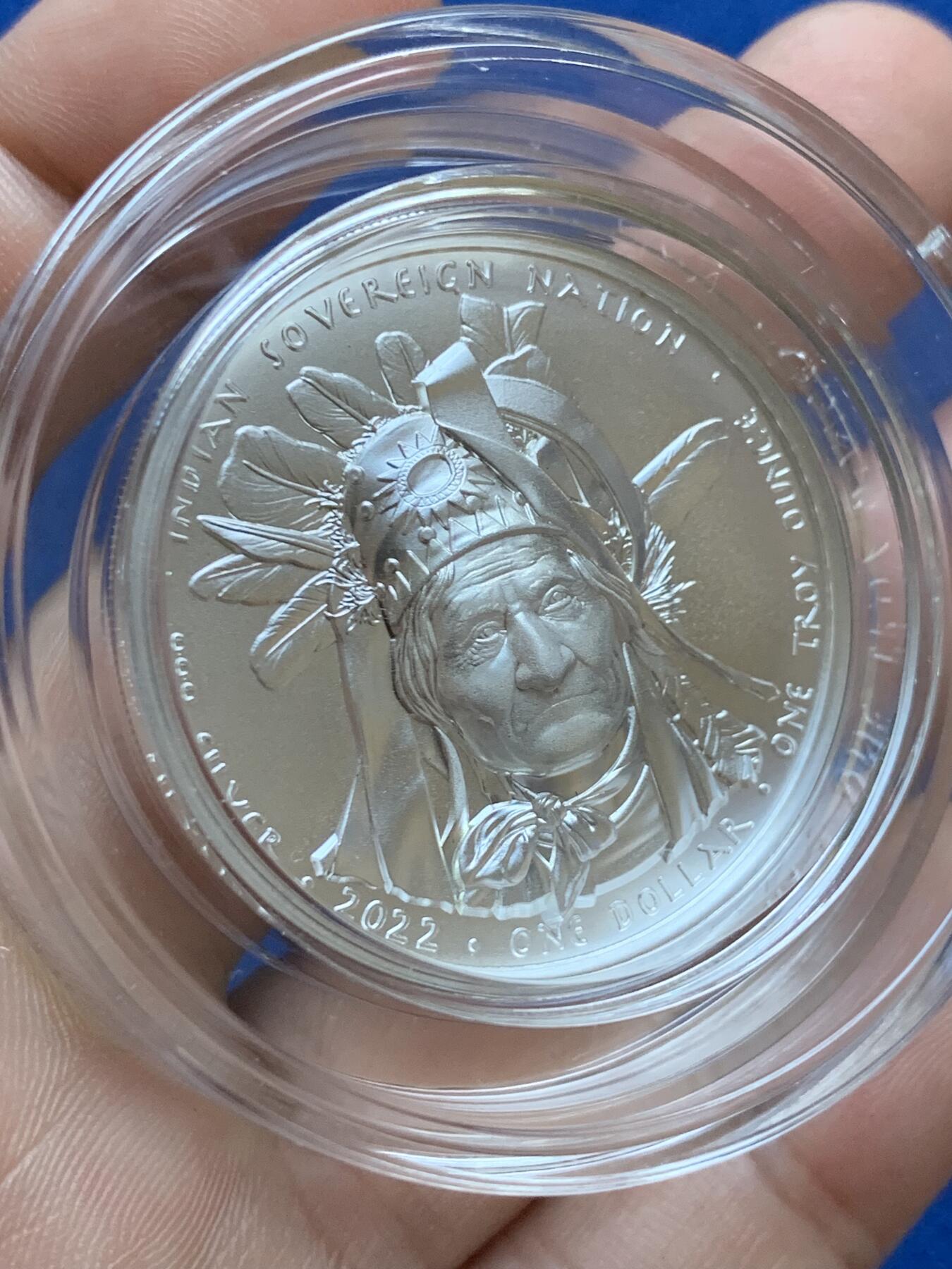 《竞宝斋》第287场-周六， 周日，周一 3场连拍 （全场包邮） 美国2022年发行的印第安酋长系列2“杰罗尼莫”1美元纪念银币 1盎司 超高浮雕工艺 限量2500枚