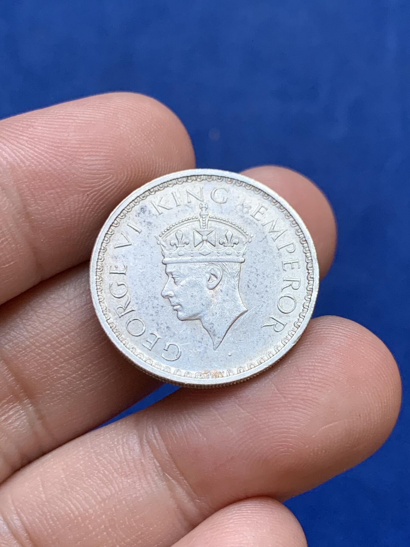 《竞宝斋》第288场-周六， 周日，周一 3场连拍 （全场包邮） 1941年英属印度乔六1/2卢比 带光品