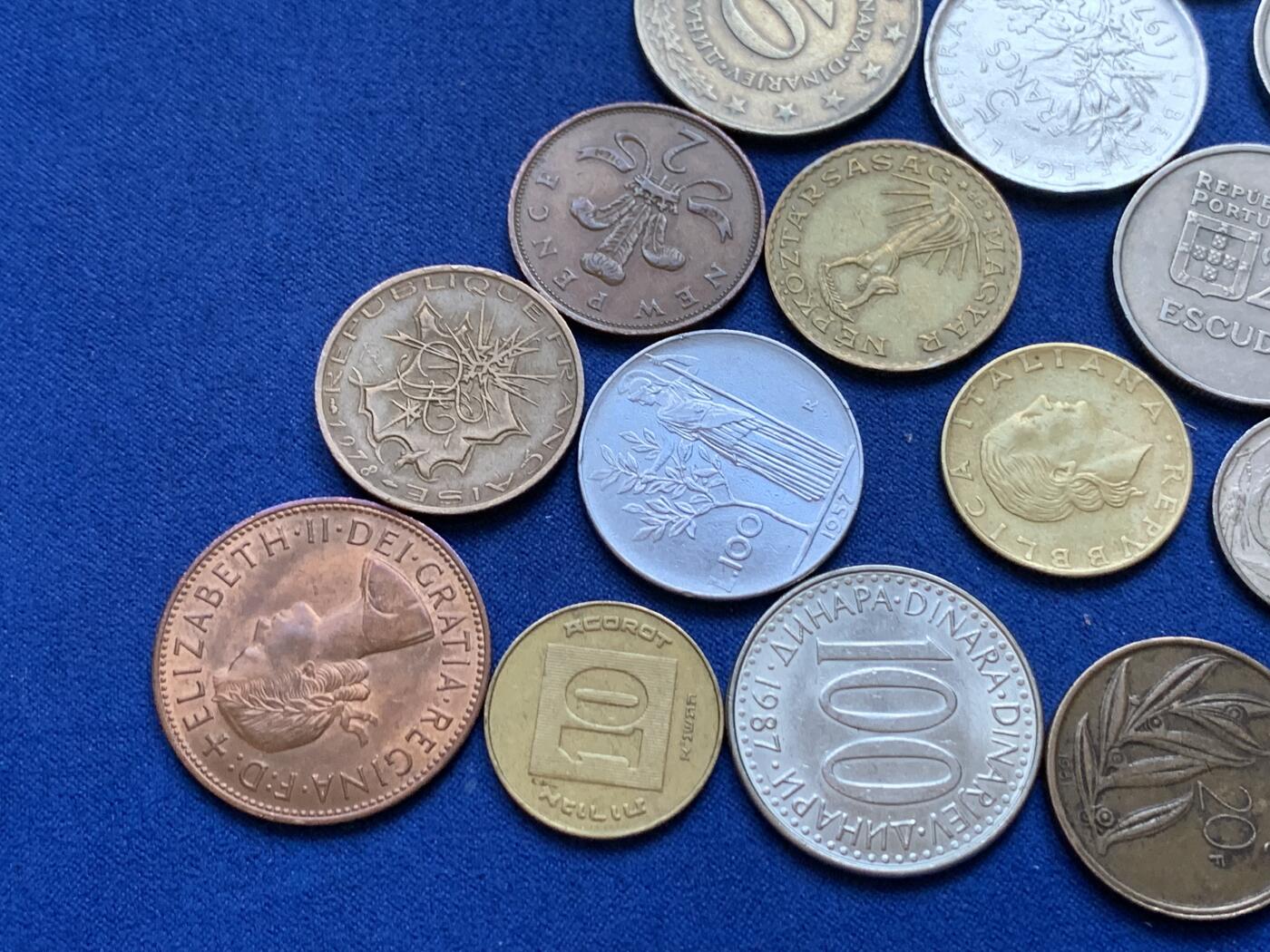 《竞宝斋》第288场-周六， 周日，周一 3场连拍 （全场包邮） 20枚一组 欧洲各国高面值硬币（英、法、意、比、西、葡、希、南斯拉夫、以色列等）