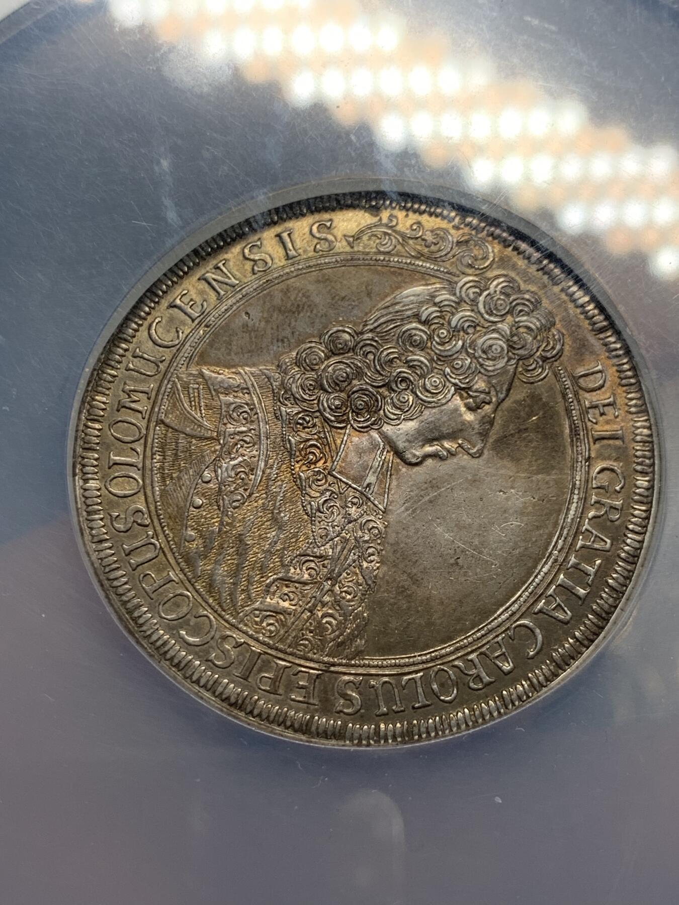 《竞宝斋》第288场-周六， 周日，周一 3场连拍 （全场包邮） NGC AUD 波西米亚王国1705奥洛穆茨主教区 泰勒大银币 细节很不错  大盒封装