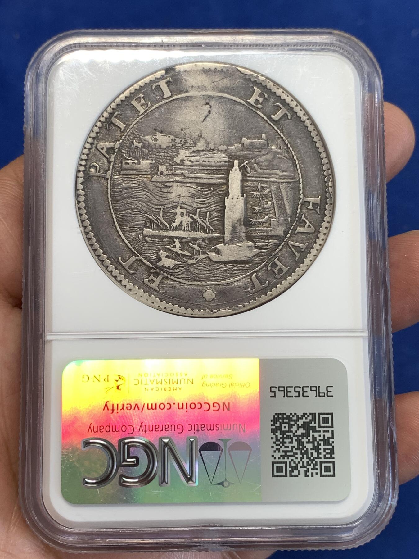 《竞宝斋》第288场-周六， 周日，周一 3场连拍 （全场包邮） NGC VF35 意大利1685年托斯卡纳美第奇里窝拿海景景观1T大银 包浆入骨 带分数稀见品