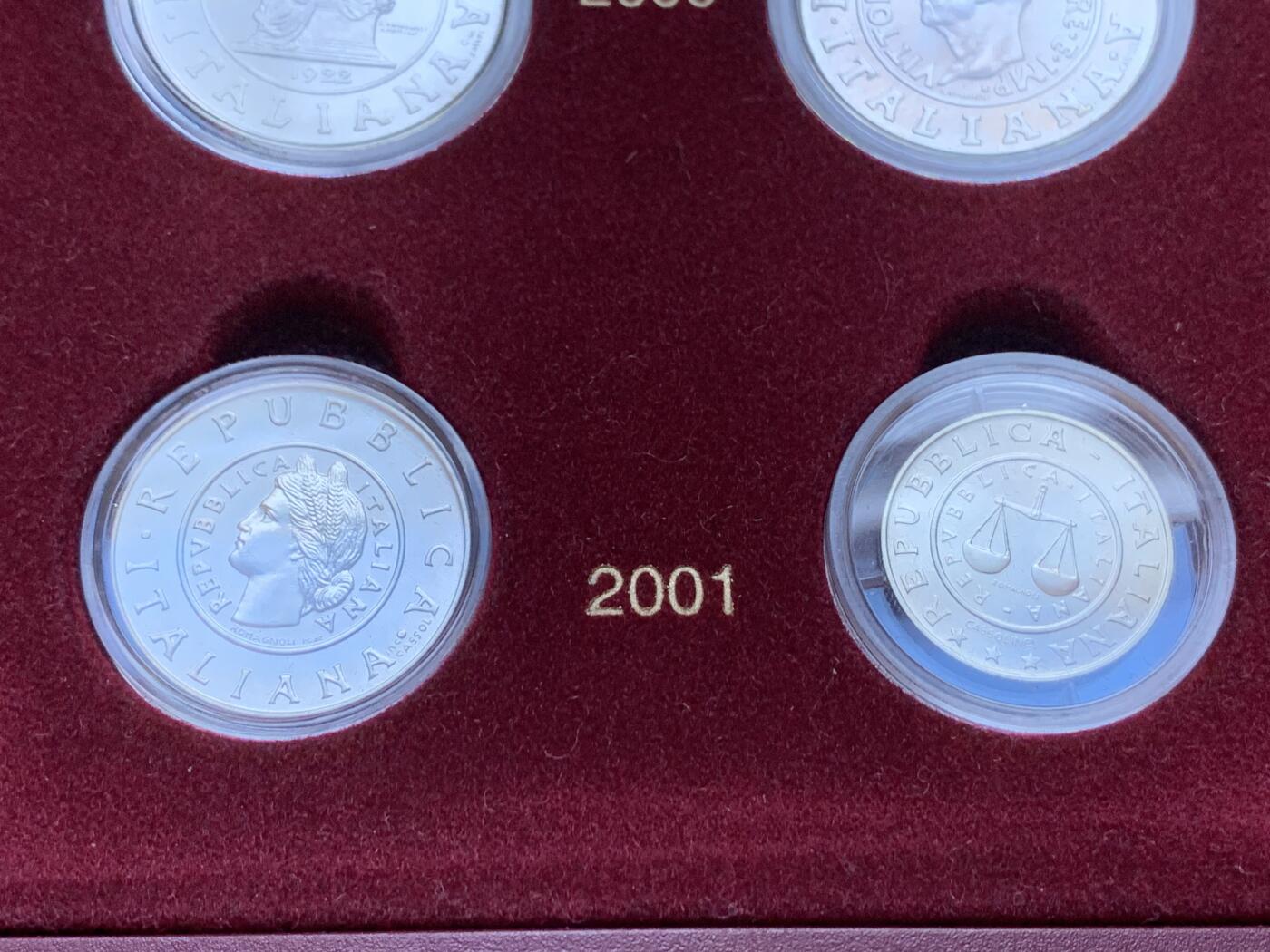 《竞宝斋》第288场-周六， 周日，周一 3场连拍 （全场包邮） 意大利6枚装纪念套币 1999年1里拉两枚+2000年1里拉两枚+2001年1里拉两枚 跨世纪 全品盒证全