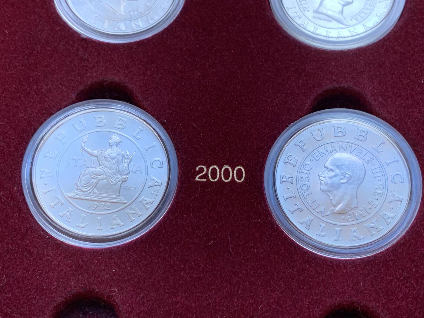《竞宝斋》第288场-周六， 周日，周一 3场连拍 （全场包邮） 意大利6枚装纪念套币 1999年1里拉两枚+2000年1里拉两枚+2001年1里拉两枚 跨世纪 全品盒证全