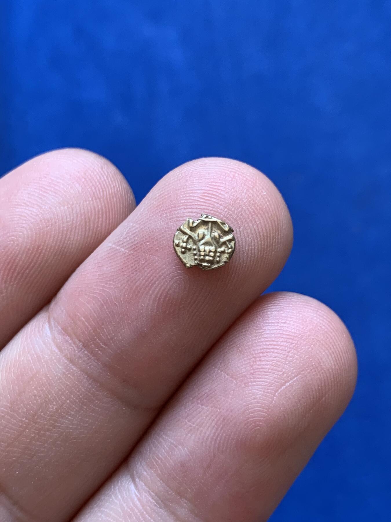 《竞宝斋》第288场-周六， 周日，周一 3场连拍 （全场包邮） 古印度法兰小金币 最小金币 小金豆 适合镶嵌做首饰