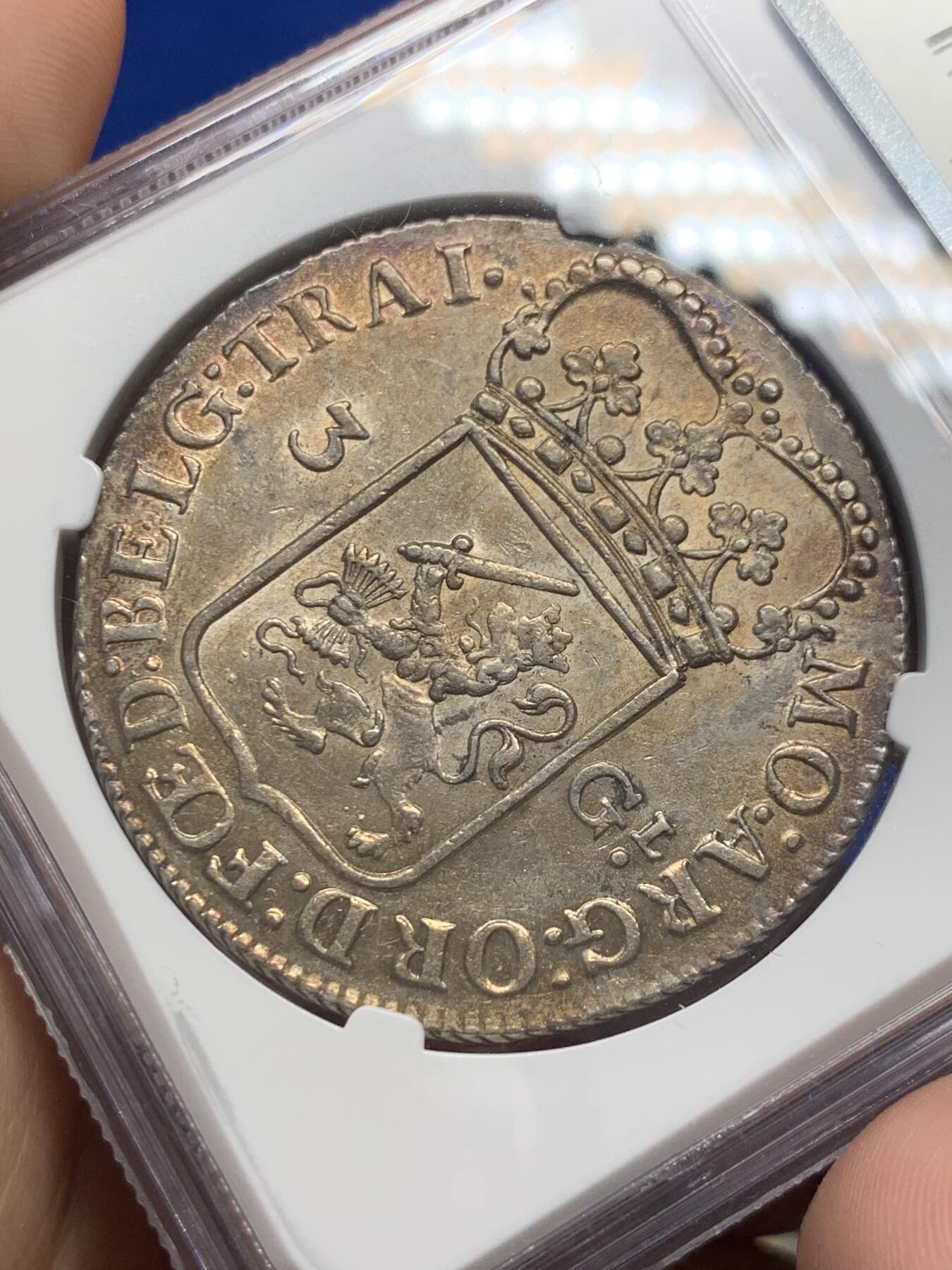 《竞宝斋》第288场-周六， 周日，周一 3场连拍 （全场包邮） NGC AU58 1794年 荷兰乌特勒支站人3盾大银币 经典站人女神 难得双面彩浆 转光流畅 58中的战斗机