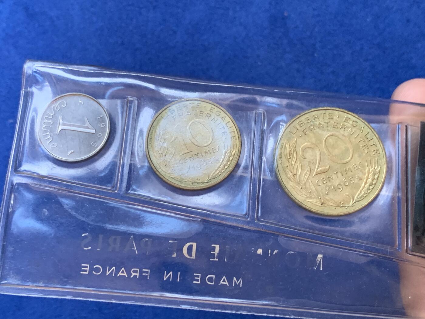 《竞宝斋》第288场-周六， 周日，周一 3场连拍 （全场包邮） 法国1965年银币套币 5法郎有锈