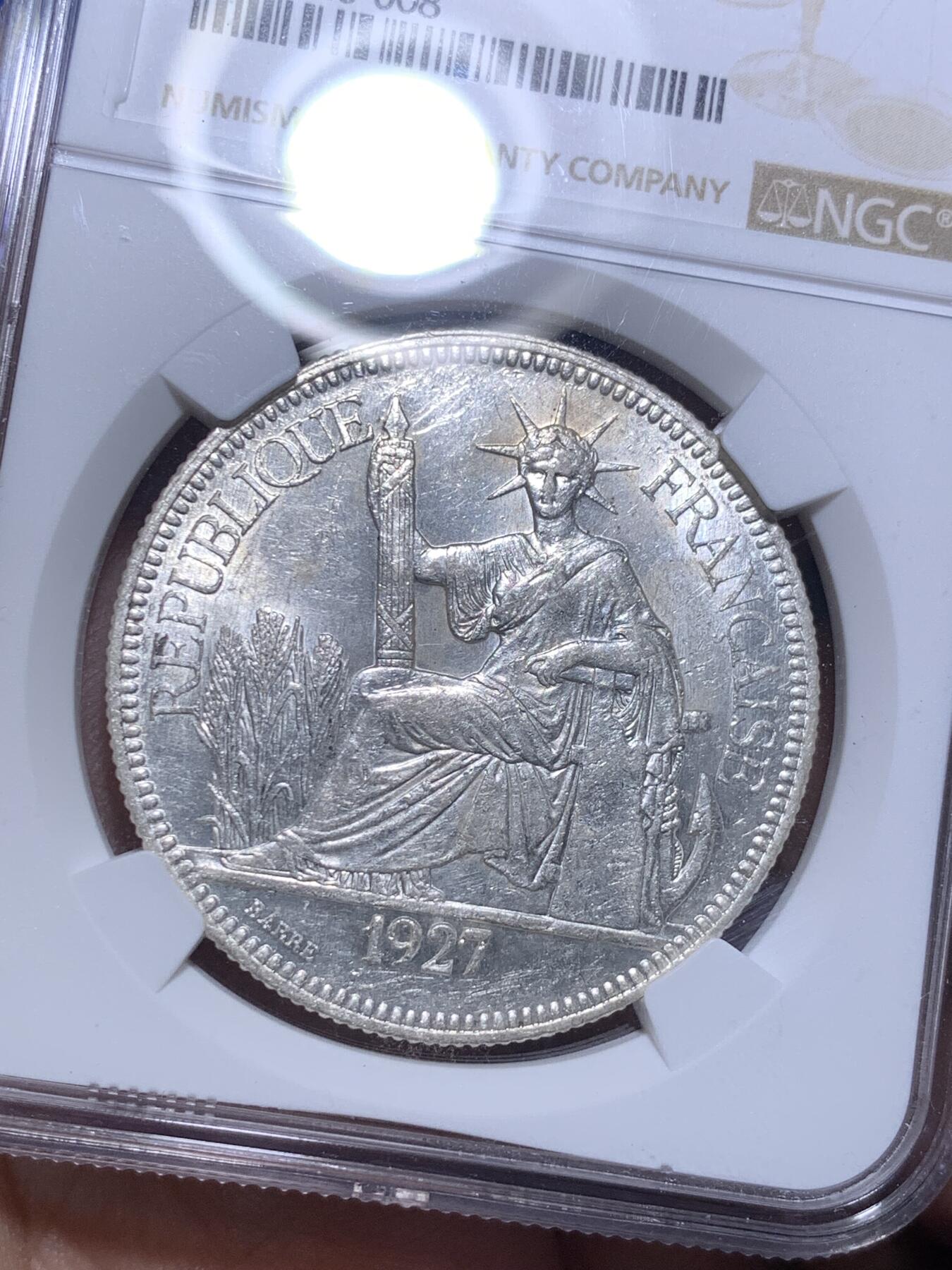 《竞宝斋》第288场-周六， 周日，周一 3场连拍 （全场包邮） NGC MS62 法属印支1927年坐洋1皮亚斯特银币 不多的年份