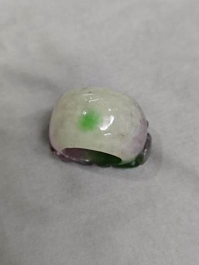 明清天然紫罗兰冰糯种戒指  明清天然紫罗兰冰糯种戒指 