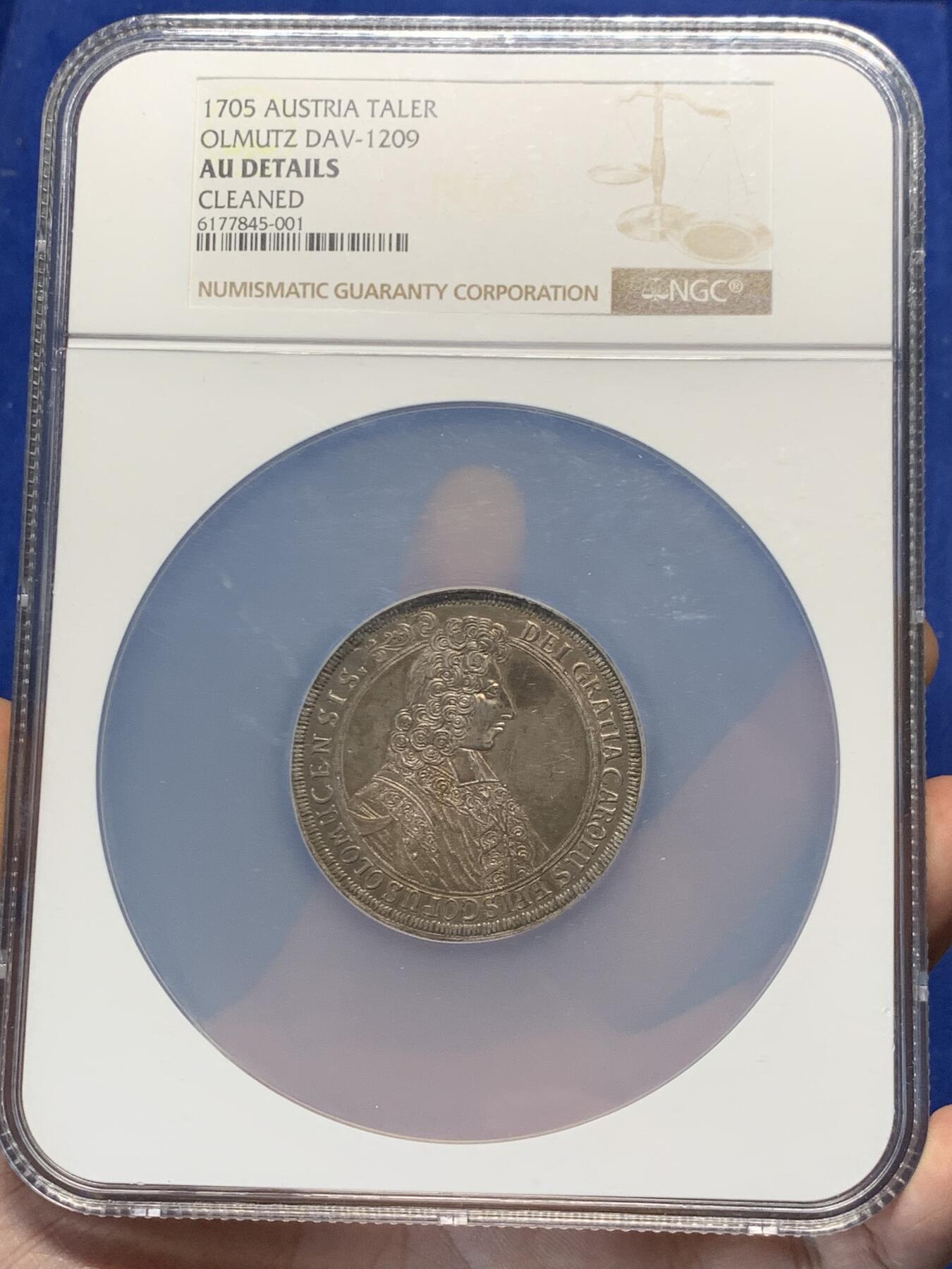《竞宝斋》第288场-周六， 周日，周一 3场连拍 （全场包邮） NGC AUD 波西米亚王国1705奥洛穆茨主教区 泰勒大银币 细节很不错  大盒封装