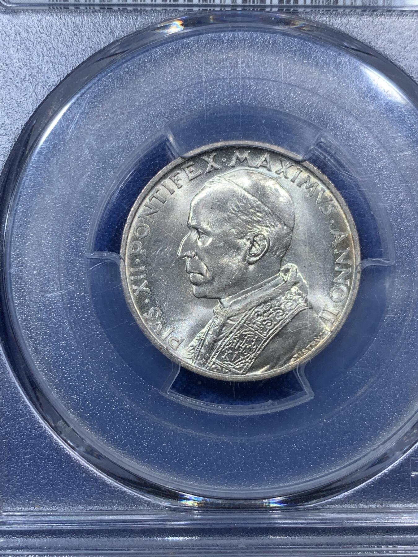 《竞宝斋》第288场-周六， 周日，周一 3场连拍 （全场包邮） PCGS MS64 梵蒂冈1940年教皇庇护十二世5里拉 原味包浆 淡黄油彩