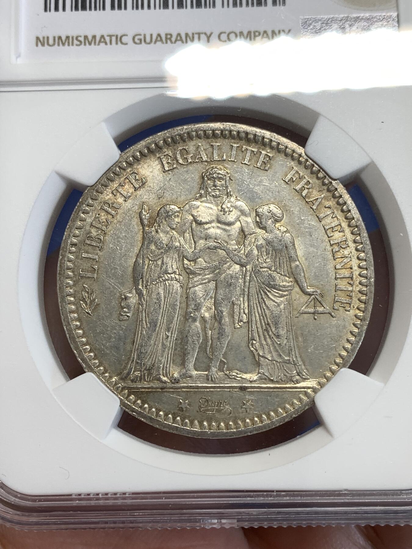 《竞宝斋》第288场-周六， 周日，周一 3场连拍 （全场包邮） NGC AU58 法国1873年大力神5法郎银币