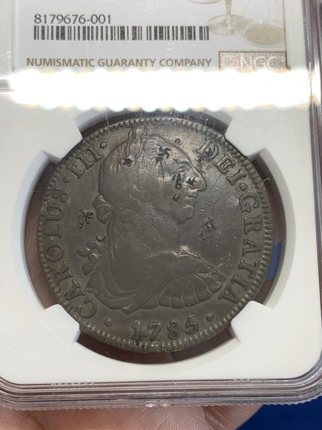 《竞宝斋》第288场-周六， 周日，周一 3场连拍 （全场包邮） NGC CHOPMARKED 墨西哥1785年卡三双柱8R 包浆入骨 卐字醇记很特别