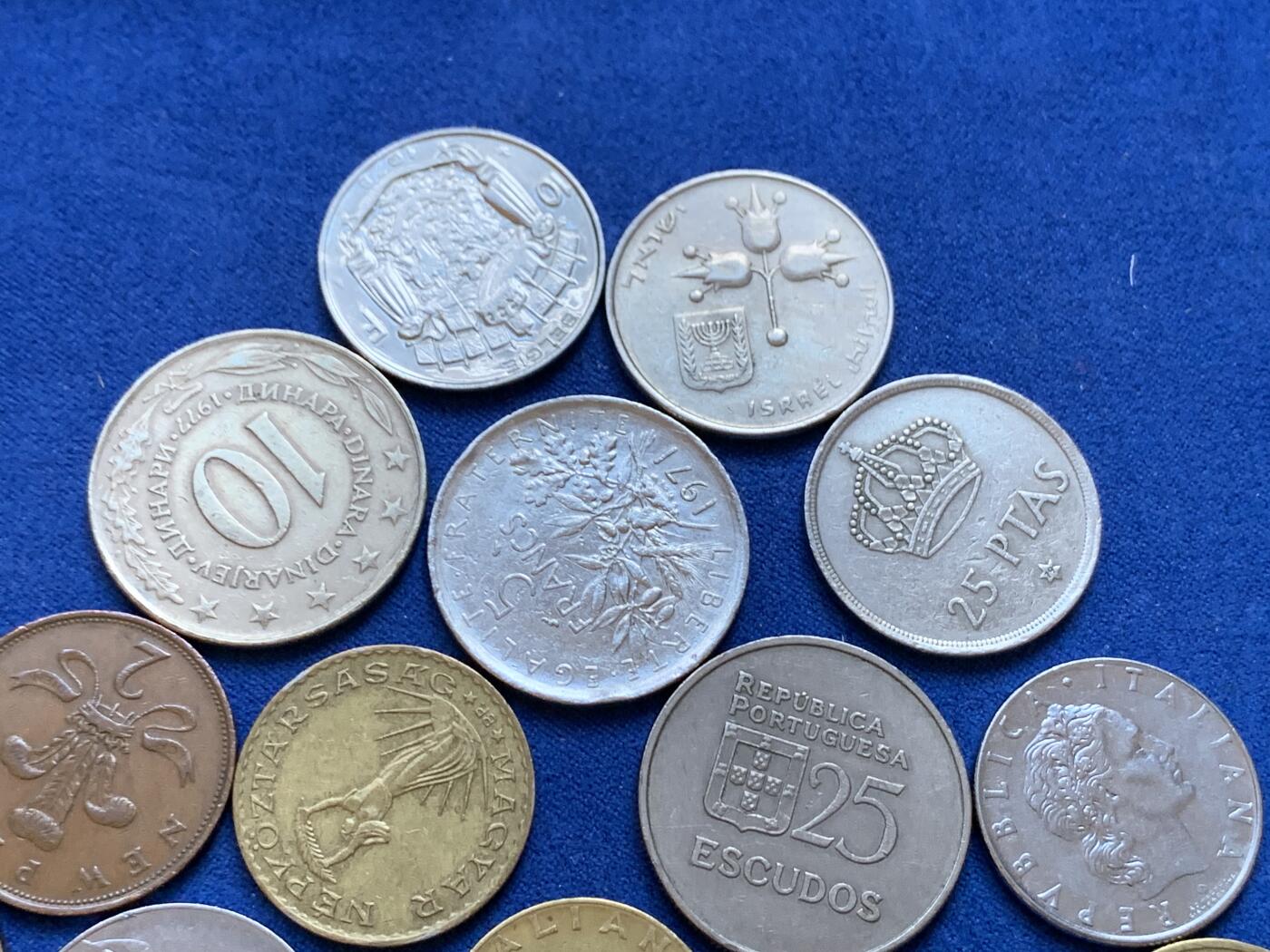 《竞宝斋》第288场-周六， 周日，周一 3场连拍 （全场包邮） 20枚一组 欧洲各国高面值硬币（英、法、意、比、西、葡、希、南斯拉夫、以色列等）