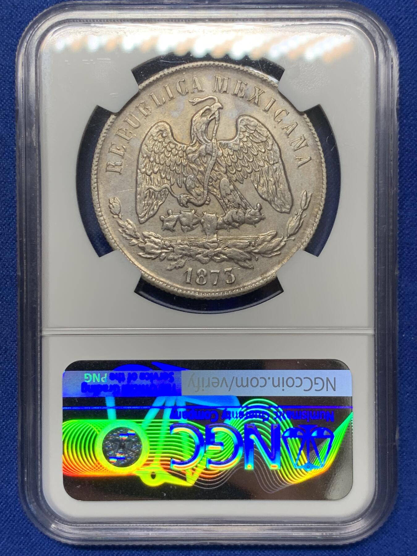 《竞宝斋》第288场-周六， 周日，周一 3场连拍 （全场包邮） NGC AU58 墨西哥1873Go厂天平鹰洋 淡灰蓝包浆 鹰羽犀利 极富性价比的状态 自藏佳品