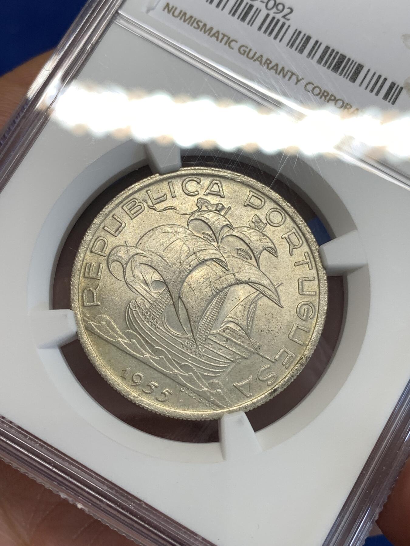 《竞宝斋》第288场-周六， 周日，周一 3场连拍 （全场包邮） NGC MS64 葡萄牙1955年大帆船10埃斯库多银币