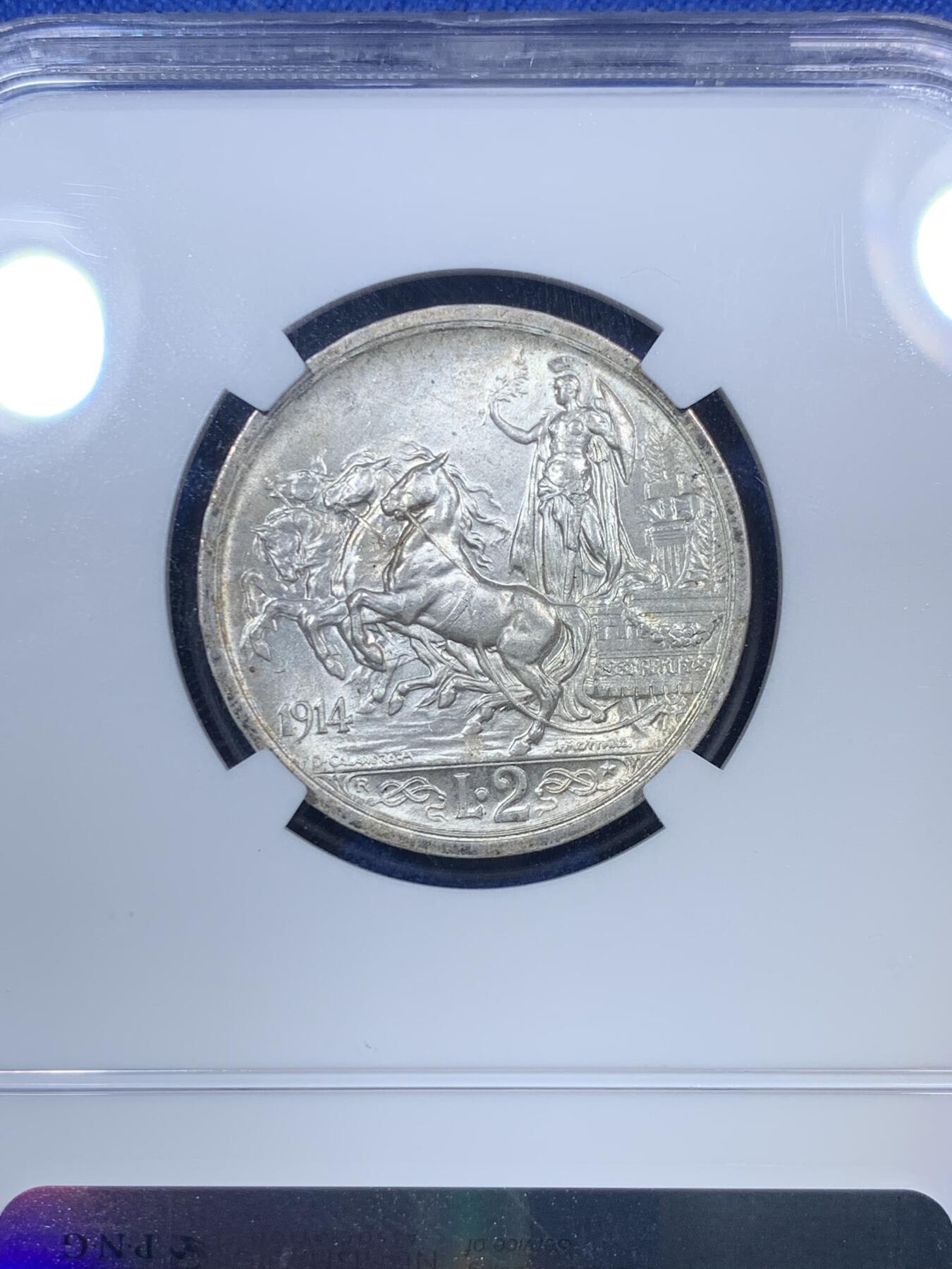 《竞宝斋》第288场-周六， 周日，周一 3场连拍 （全场包邮） NGC MS63 意大利1914年埃曼努埃莱三世四驾马车2里拉