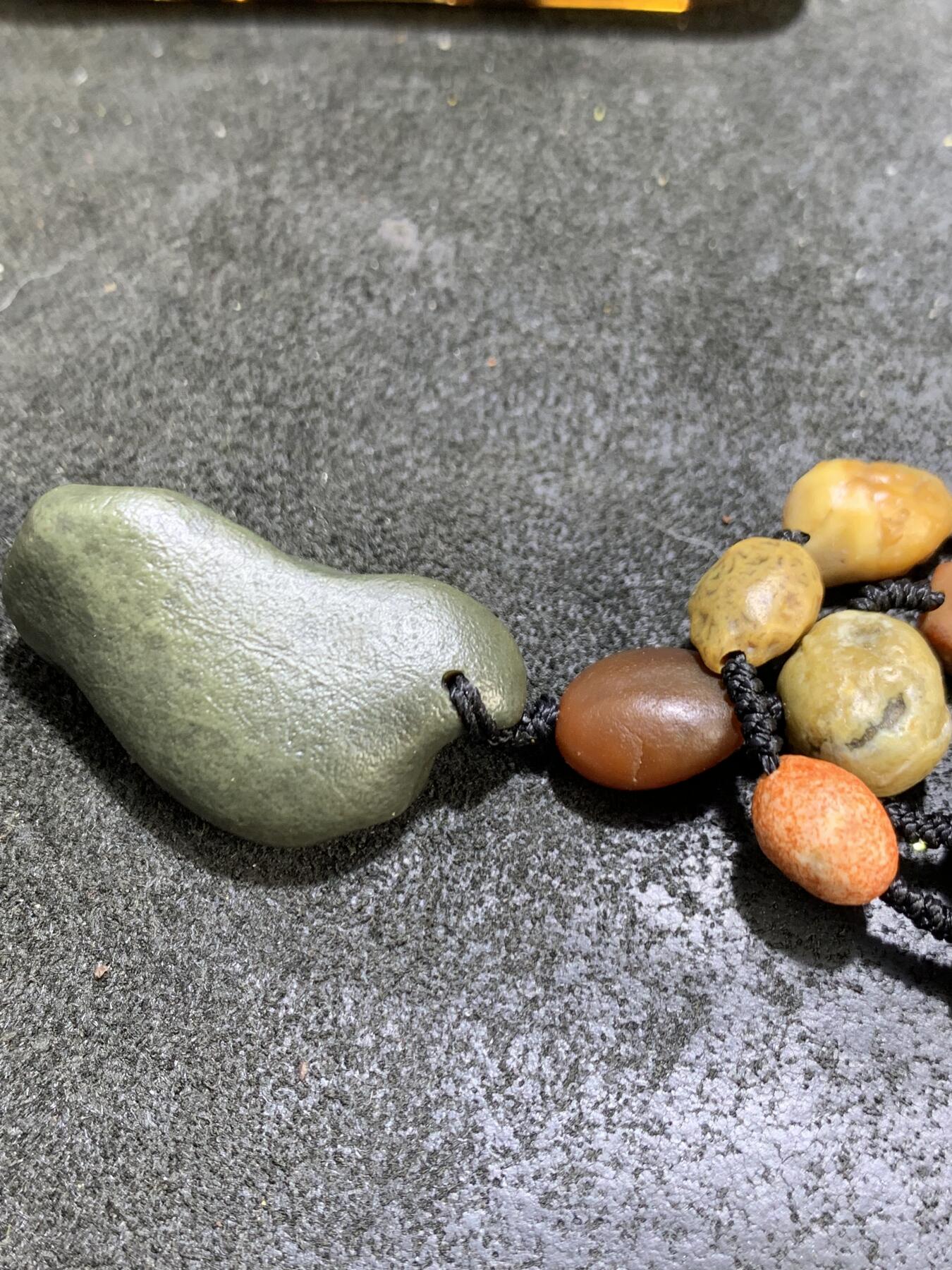 精美阿拉善筋脉玛瑙罕见绿筋脉吊坠长款项链一条
