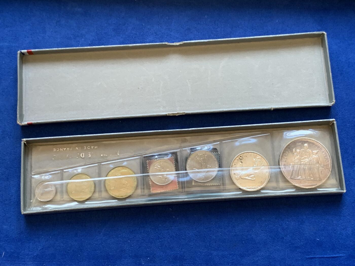 《竞宝斋》第288场-周六， 周日，周一 3场连拍 （全场包邮） 法国1965年银币套币 5法郎有锈