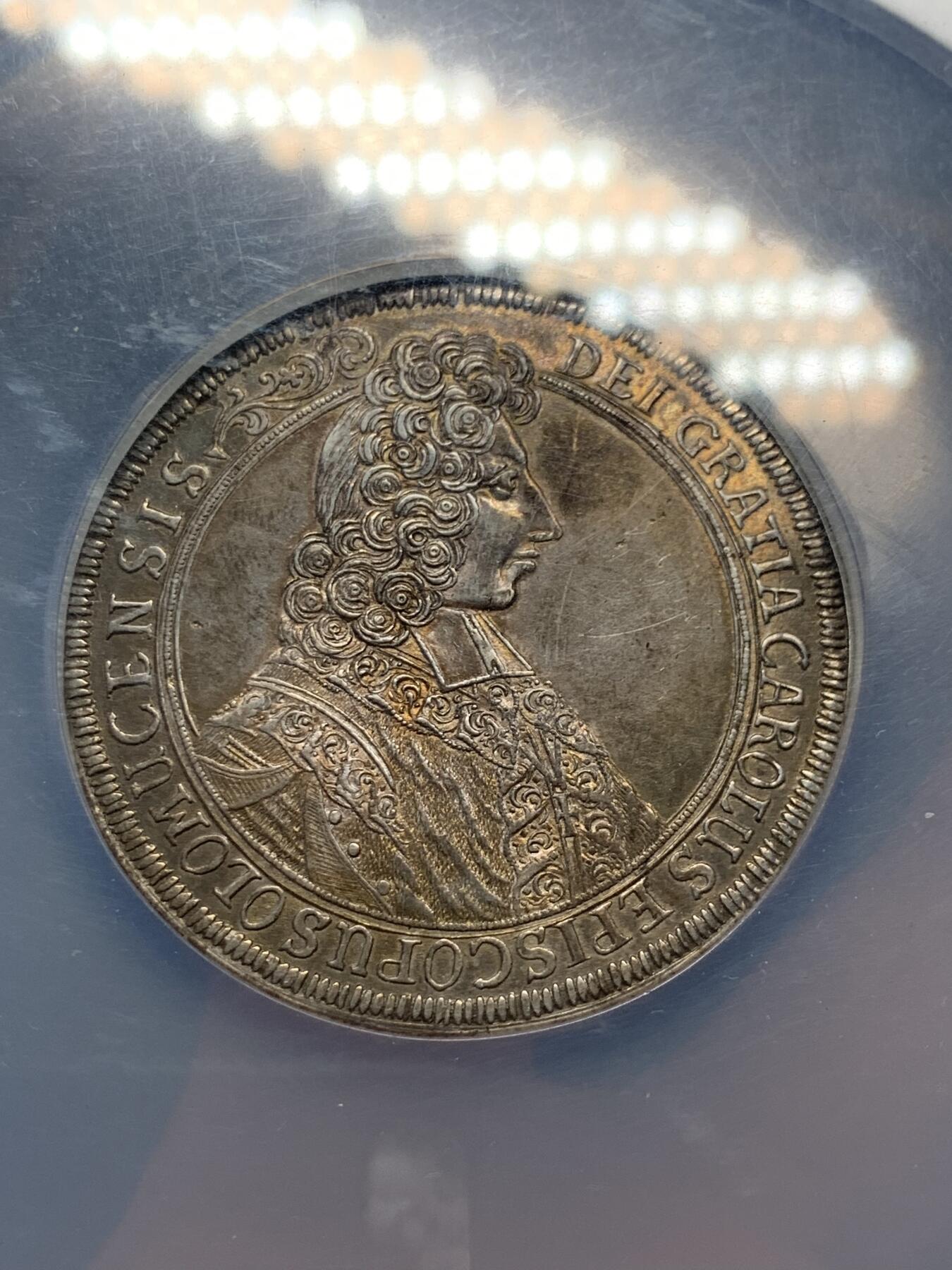 《竞宝斋》第288场-周六， 周日，周一 3场连拍 （全场包邮） NGC AUD 波西米亚王国1705奥洛穆茨主教区 泰勒大银币 细节很不错  大盒封装