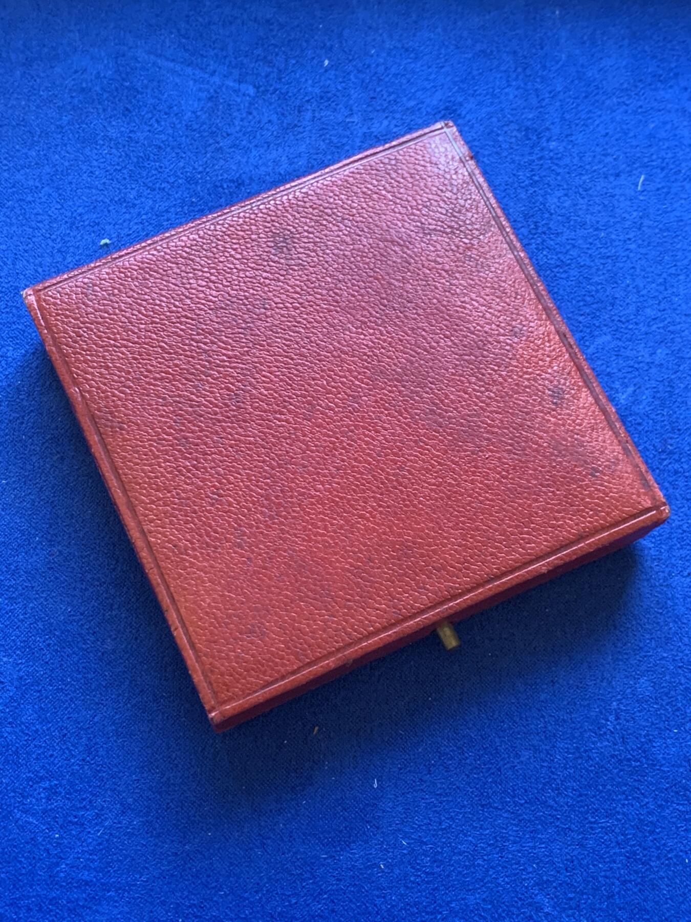 《竞宝斋》第288场-周六， 周日，周一 3场连拍 （全场包邮） 法国第三共和国工业银章 UNC好品 大尺寸 直径57mm 重93克 号角边铭 配有完好原盒