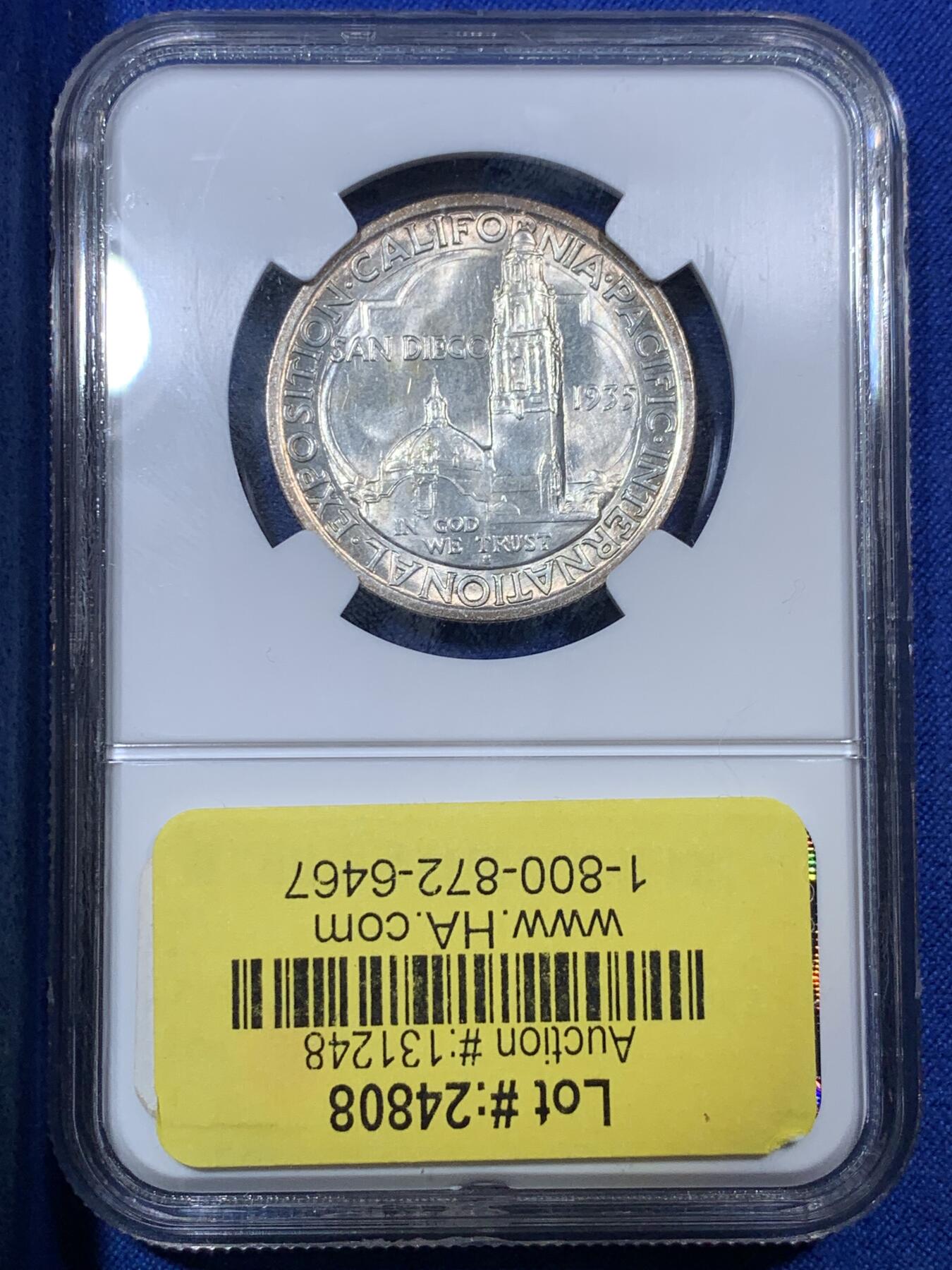 《竞宝斋》第288场-周六， 周日，周一 3场连拍 （全场包邮） NGC MS64 美国1935年圣迭戈50美分银币 原光品相 淡金色包浆