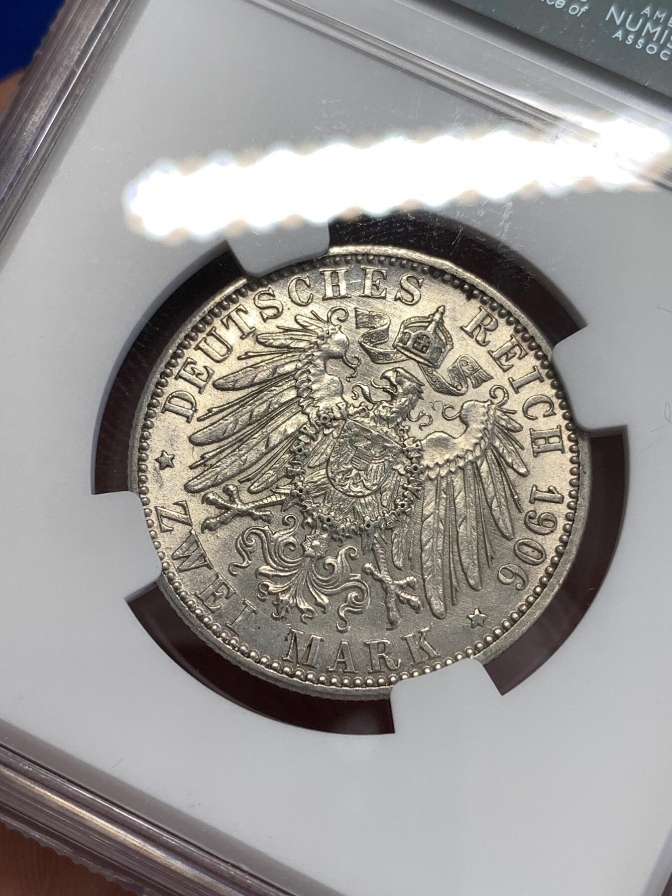 《竞宝斋》第288场-周六， 周日，周一 3场连拍 （全场包邮） NGC UNC 巴登1906金婚2马克纪念银币 转光不错 严评无分 性价比高