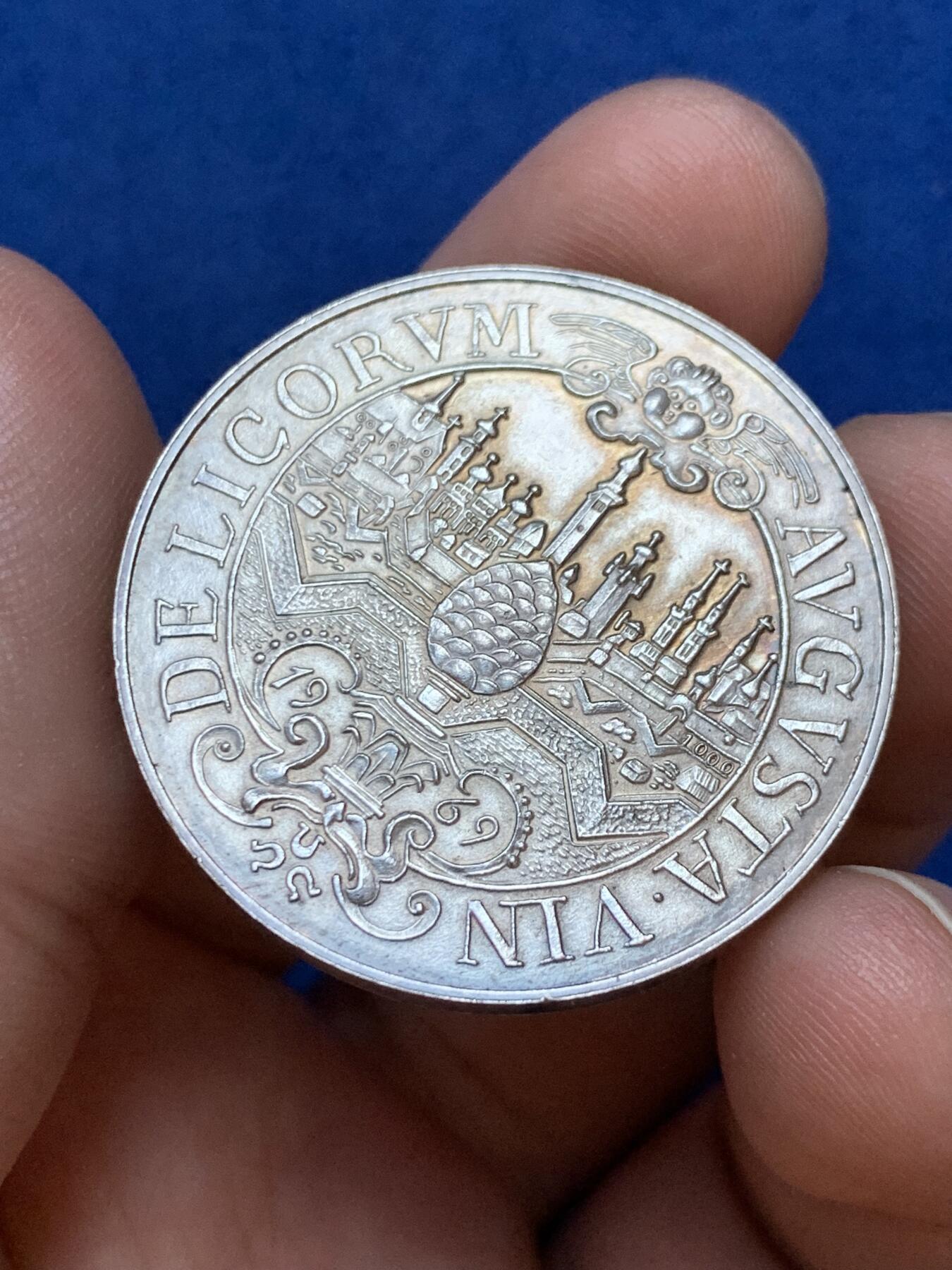 《竞宝斋》第288场-周六， 周日，周一 3场连拍 （全场包邮） 德国1969奥格斯堡市泰勒河谷城市景观大银章 加厚币胚非常厚重 为纪念该城工商会成立125周年特别铸造 35.2mm 24.9克