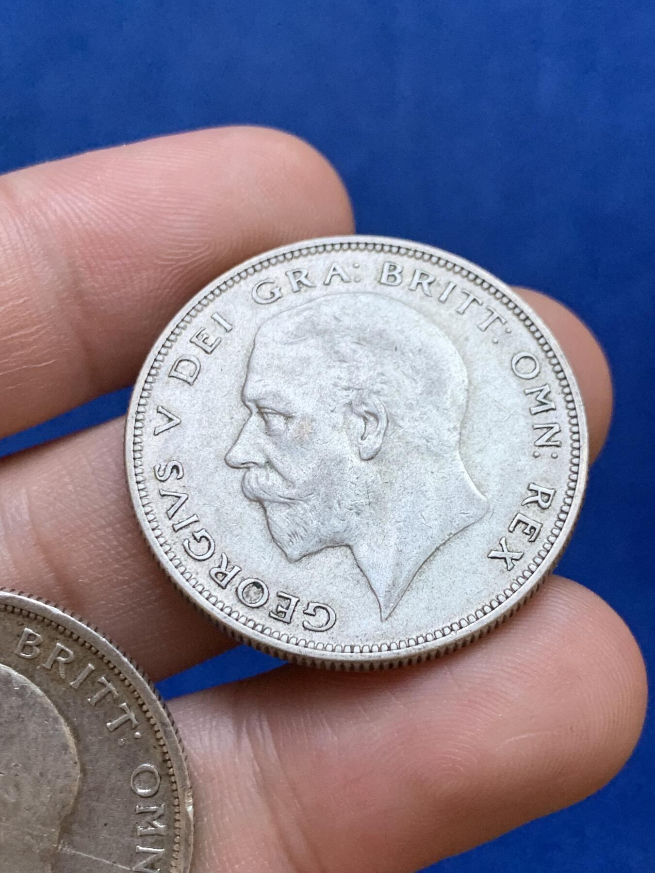 《竞宝斋》第288场-周六， 周日，周一 3场连拍 （全场包邮） 两枚一组 英国乔治五世半克朗银币 1936年+1916年 1916年为925高银版