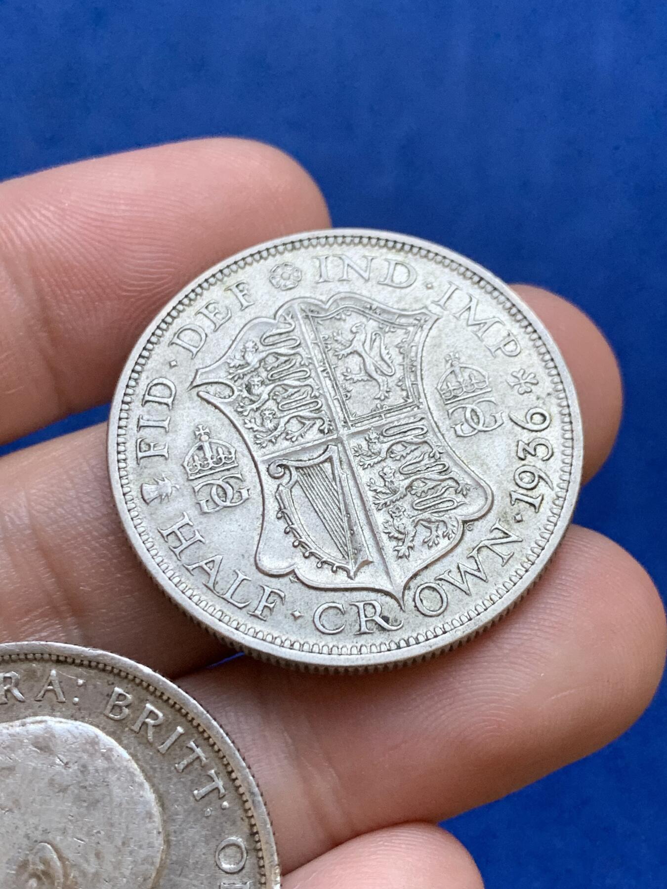 《竞宝斋》第288场-周六， 周日，周一 3场连拍 （全场包邮） 两枚一组 英国乔治五世半克朗银币 1936年+1916年 1916年为925高银版