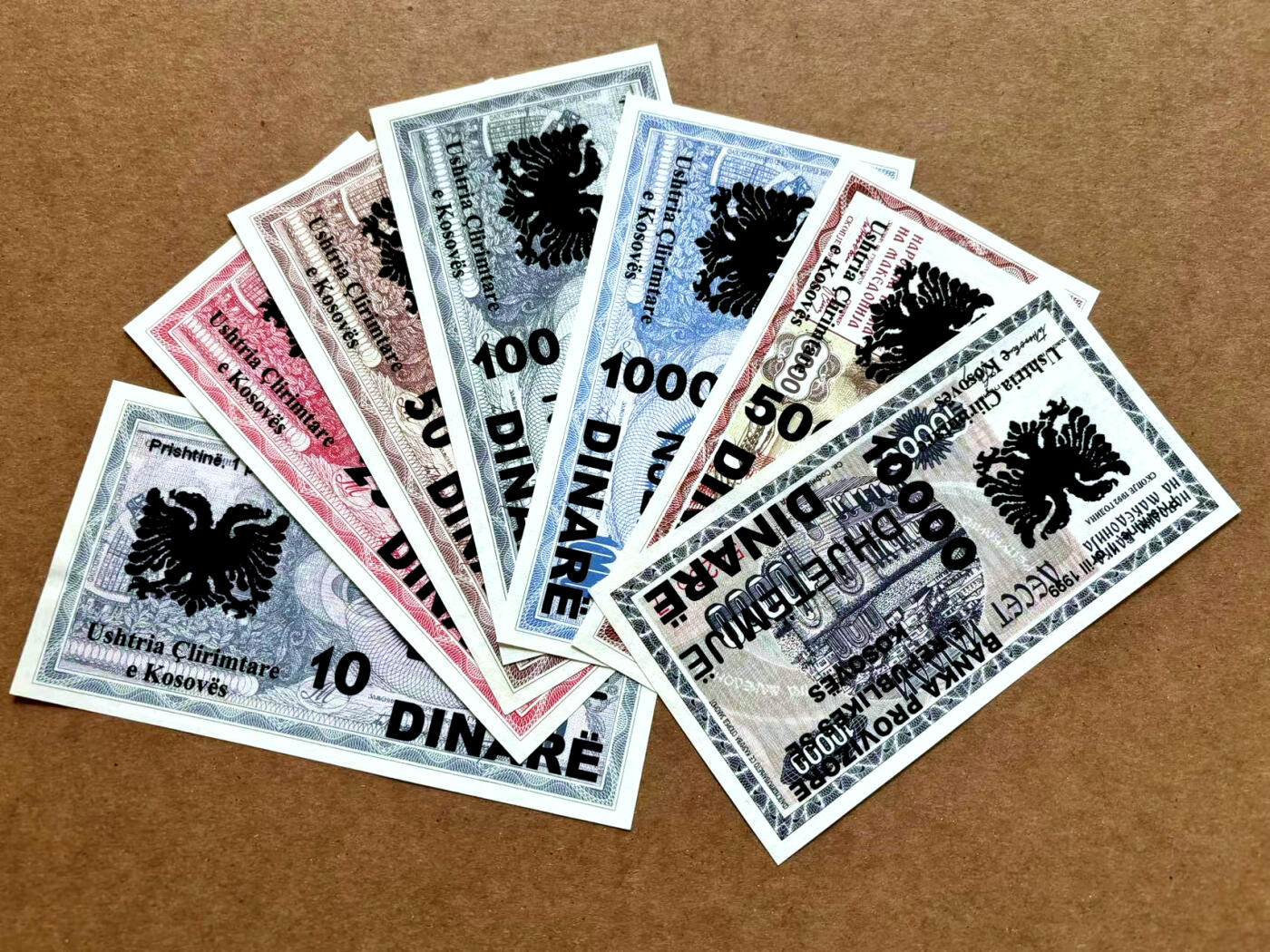 【Blue Auction】✨世界纸币精拍第502期【精】 【一组7张】科索沃1999年10-10000第纳尔 UNC/UNC- 