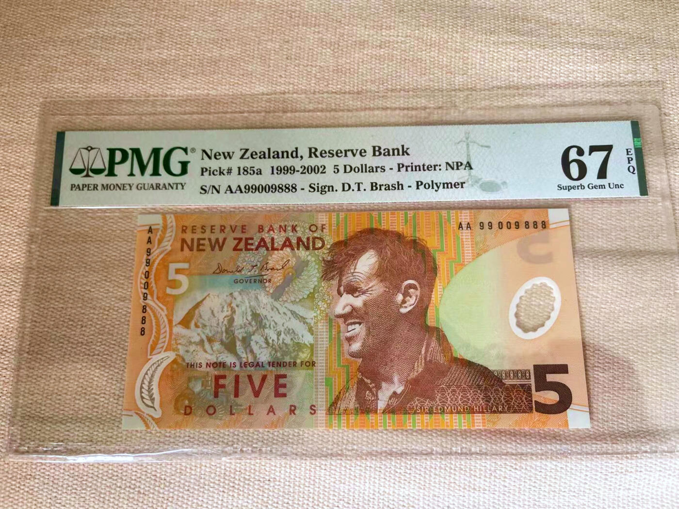 【Blue Auction】✨世界纸币精拍第502期【精】 【AA冠888豹子号 倒置号】新西兰 1999-2002年5元 PMG67EPQ 高分