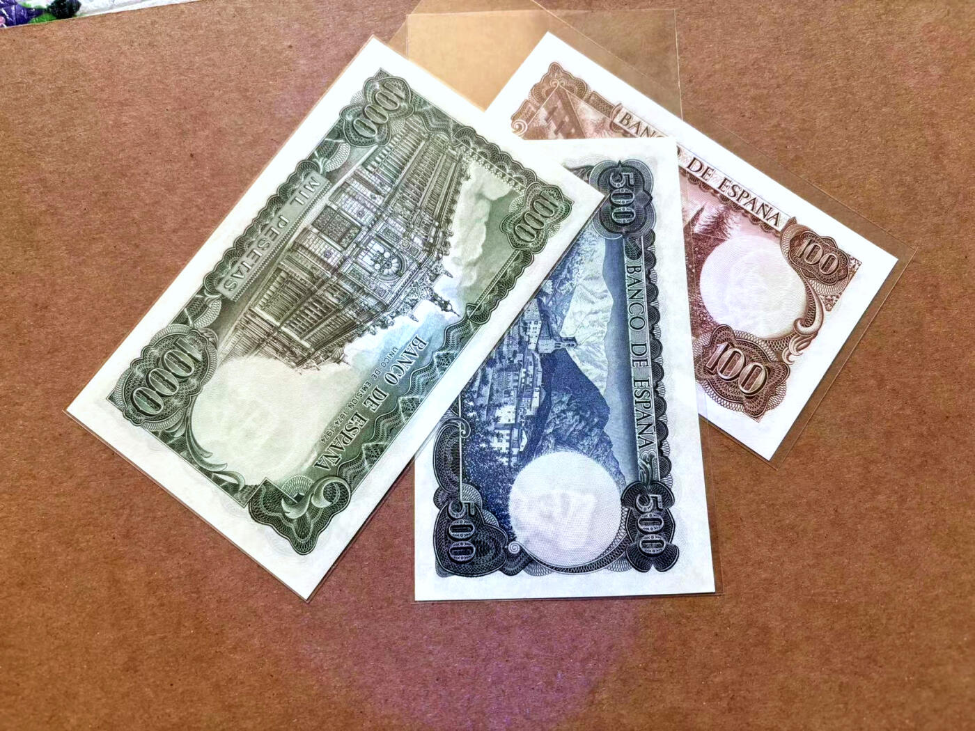 【Blue Auction】✨世界纸币精拍第502期【精】 【一组3张】西班牙100-1000比塞塔一组 全新UNC