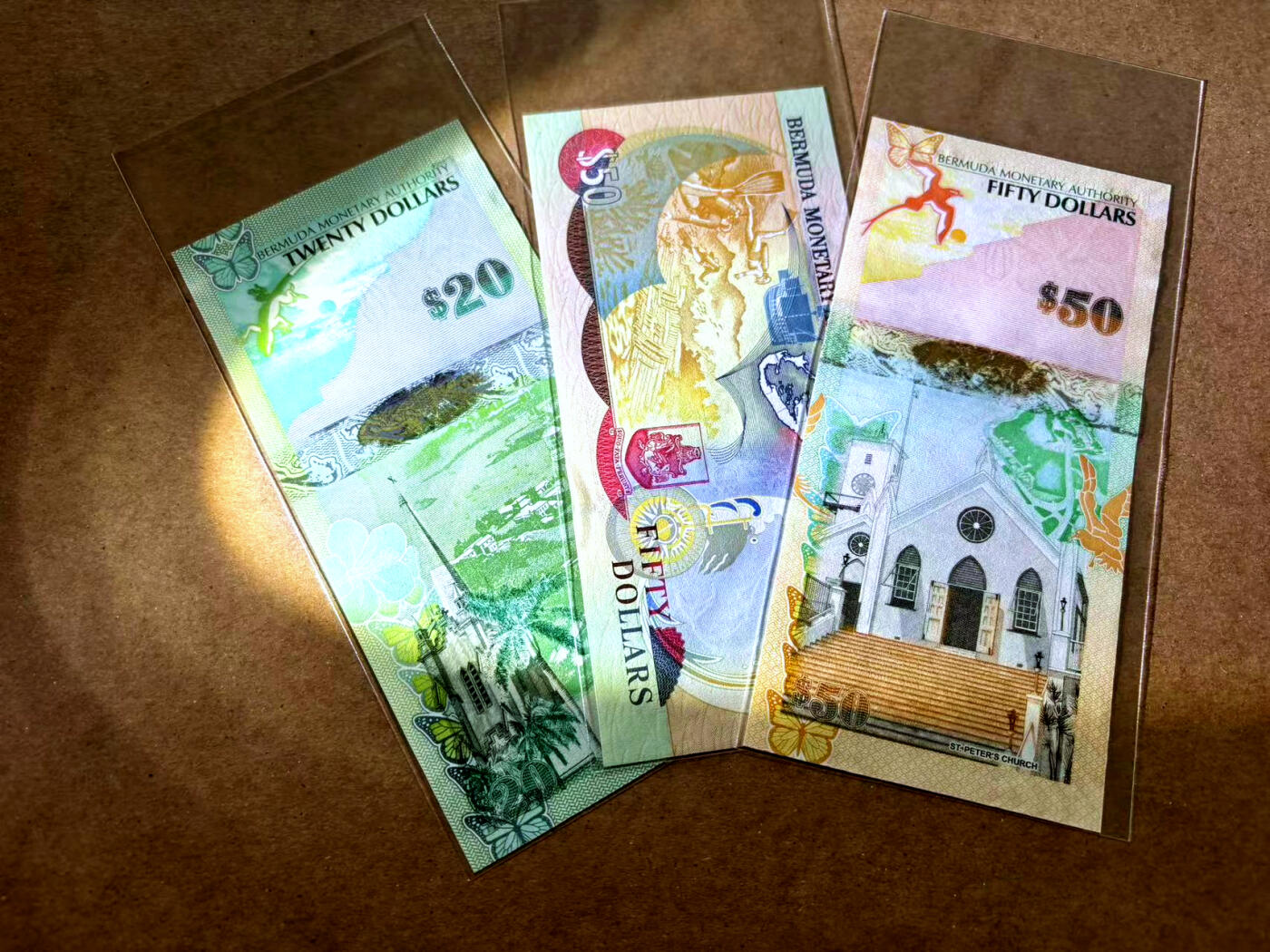 【Blue Auction】✨世界纸币精拍第502期【精】 【一组3张 含百位小号】百慕大不同版本 20-50元一组 全新UNC