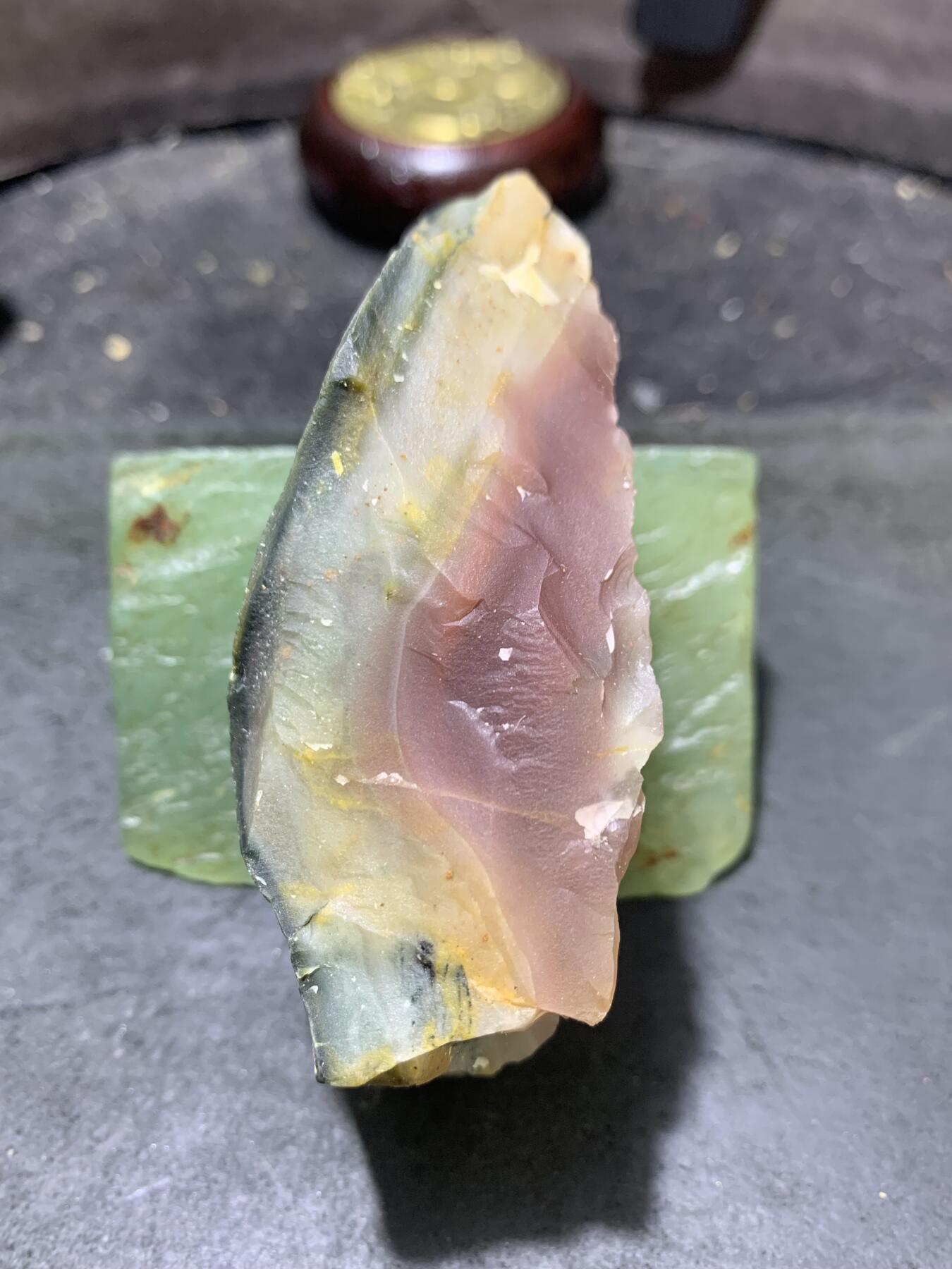 精美原皮紫绿玛瑙明料原石一块，