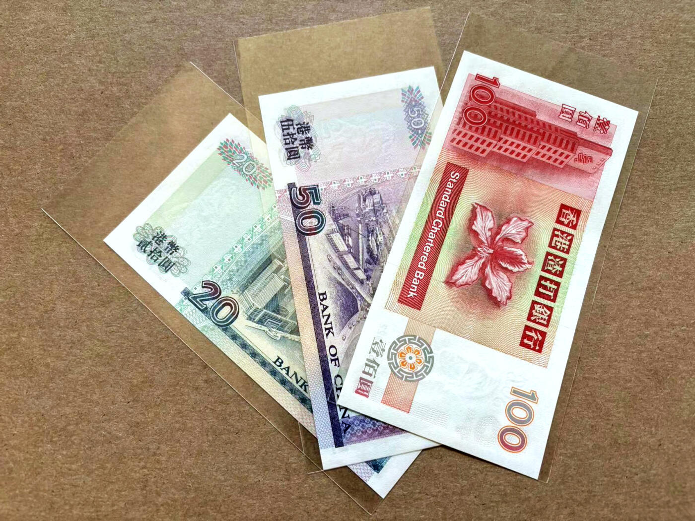 【Blue Auction】✨世界纸币精拍第502期【精】 【一组3张无47】香港 中银/渣打 1993-2000年20-50-100元 全新UNC