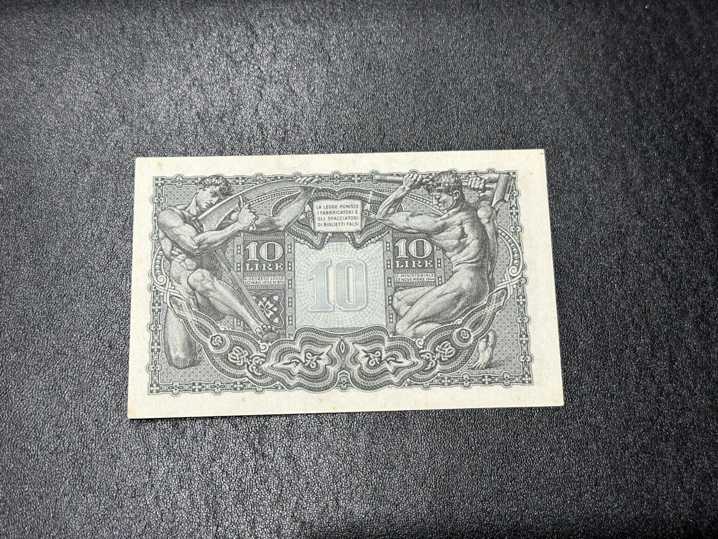 《外钞收藏家》第三百九十期 1944年意大利10里拉 UNC- 有轻微黄点和潮点