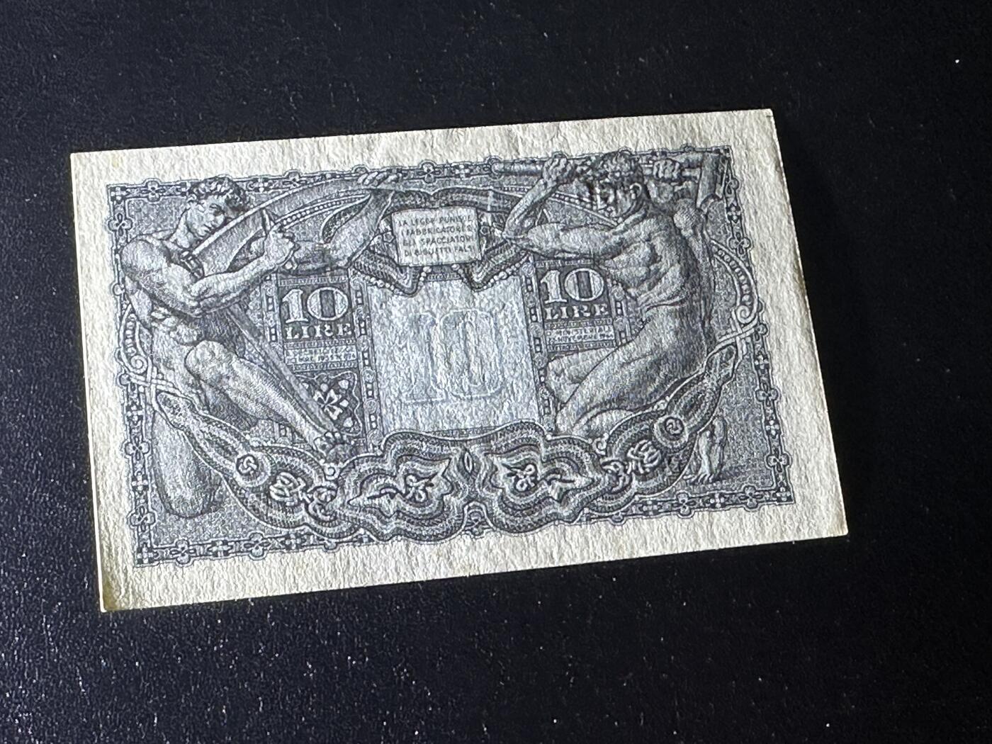 《外钞收藏家》第三百九十期 1944年意大利10里拉 UNC- 有轻微黄点和潮点