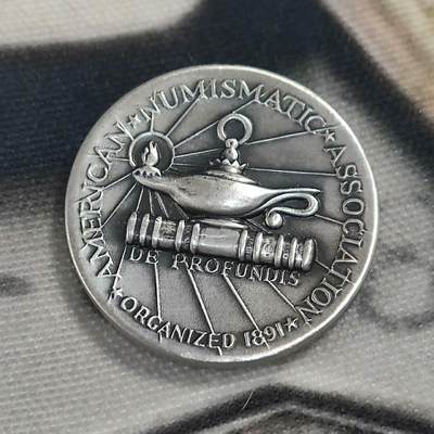 欧洲章牌艺术 周五九点 阿拉丁神灯小银章 美国钱币学会25周年纪念银章12.2克