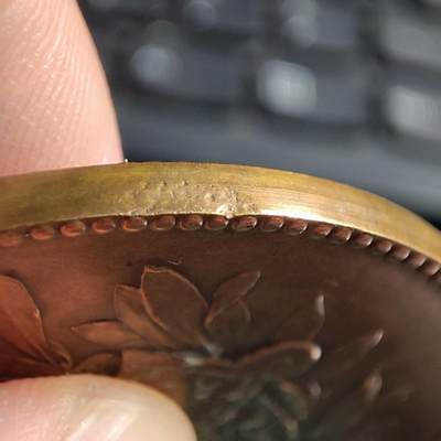 欧洲章牌艺术 周五九点 法国玛丽安娜铜章 边小磕碰，背有些胶残留物