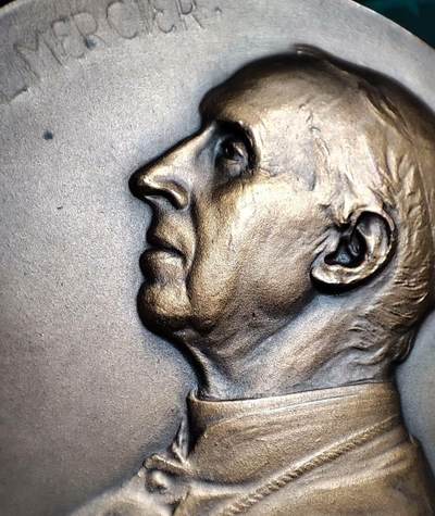 欧洲章牌艺术 周五九点 1914比利时红衣主教铜章65MM