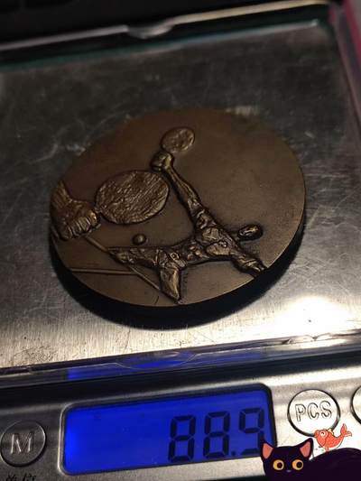 欧洲章牌艺术 周五九点 芬兰乒乓球铜章很抽象