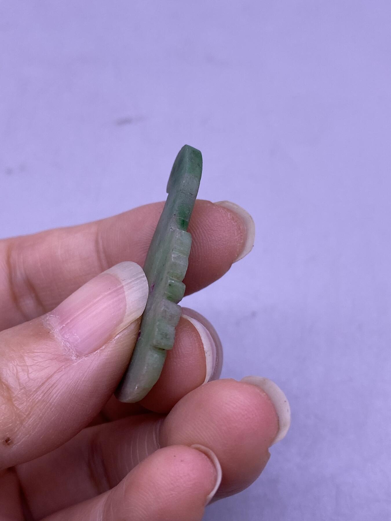 老翡翠蝙蝠，尺寸3.4*1.9厘米，品相如图，168包快递