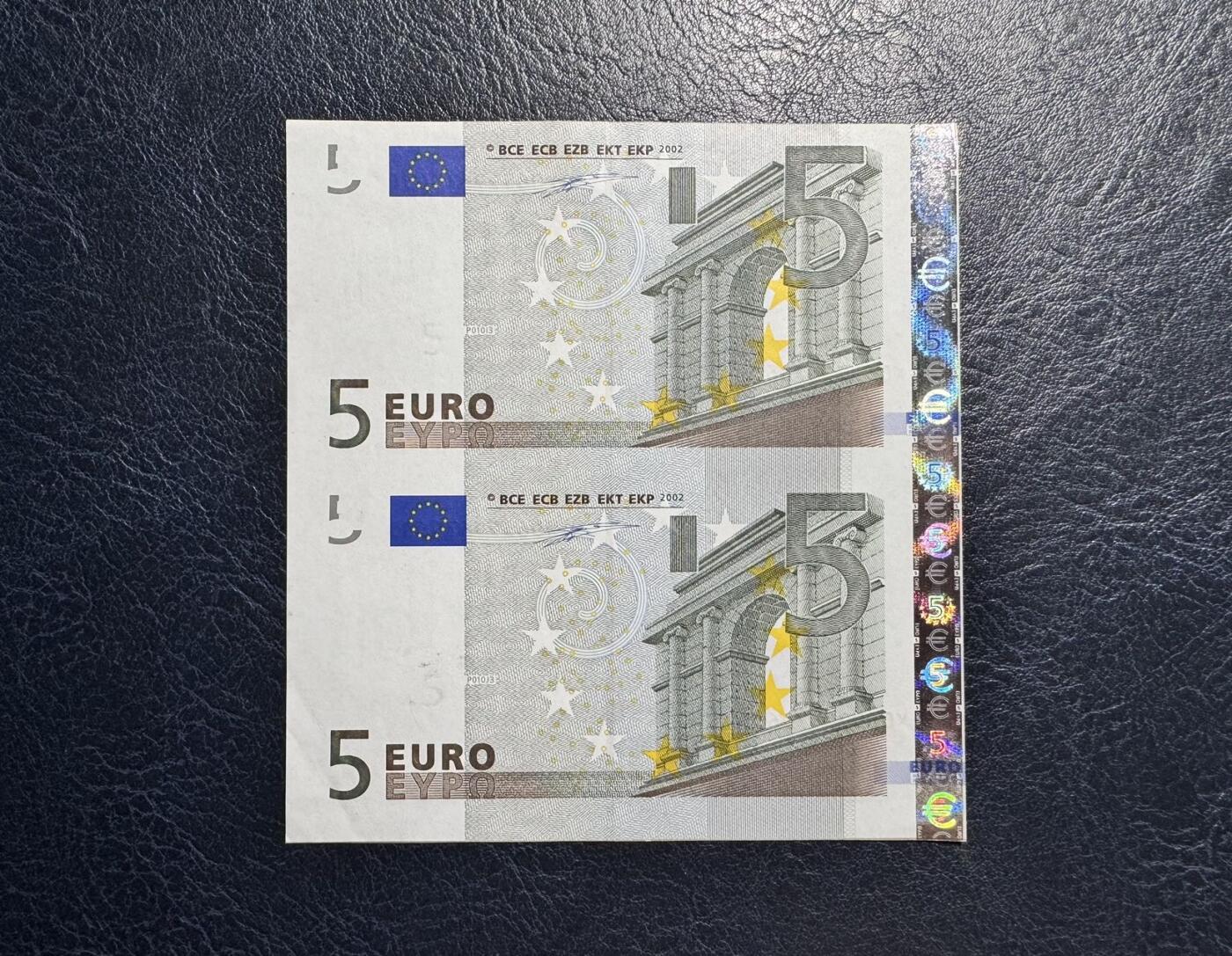 收藏联盟Quantum Auction 第360期拍卖  欧盟德国2002年5欧元两联体第一签名 品相UNC -  号码无4 角有瑕疵