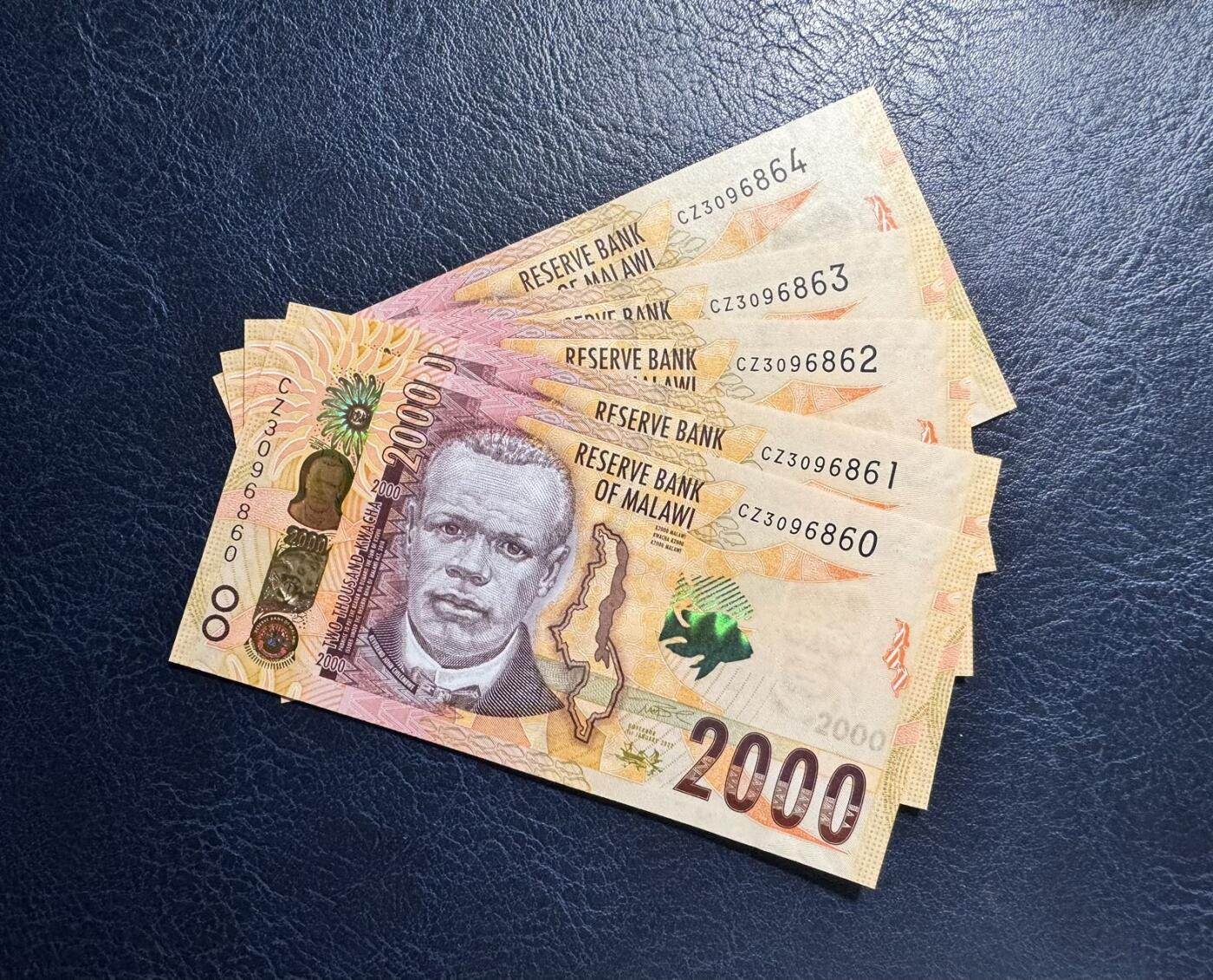 收藏联盟Quantum Auction 第360期拍卖  马拉维2022年2000克瓦查5张 品相全新UNC 布兰太尔地方法院