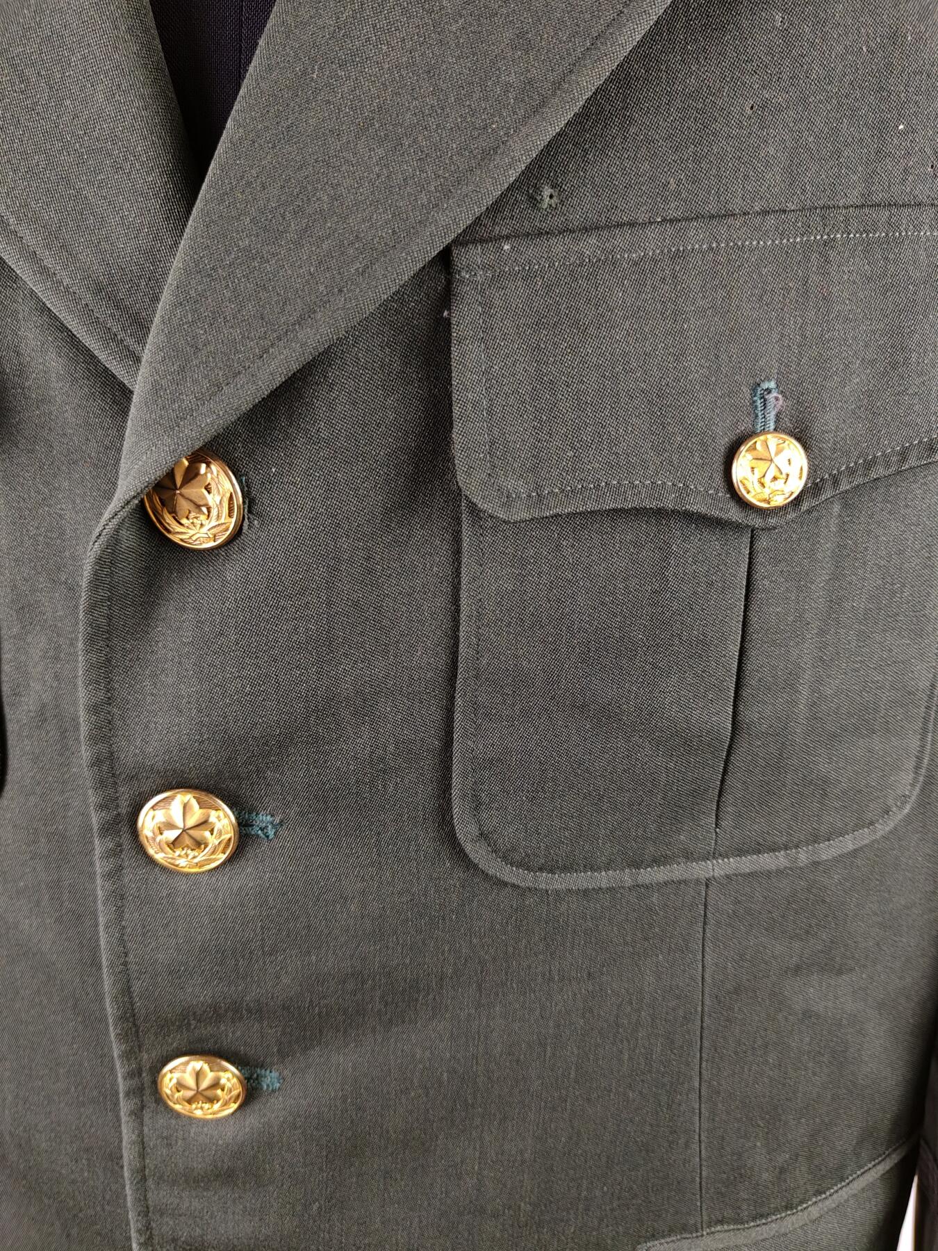 全场0元起拍 第173期 咸鱼国勋章拍卖专场 7月14日（周日）下午6：00开始 日本陆自91式 洋服店定制常服通礼 肩章可拆卸换礼服肩章 二佐阶级 胸围110 肩宽44 衣长75 袖长55