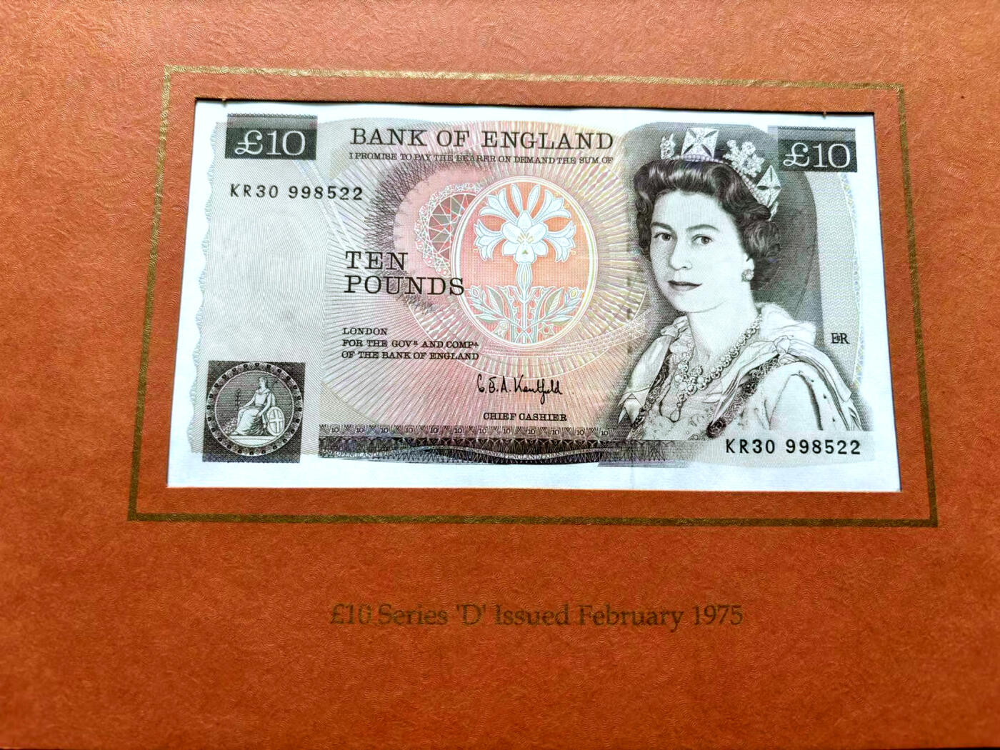 【Blue Auction】✨世界纸币精拍第503期【精】 【原装带册 全同号无47】英国 D序列-E序列10镑 原装品相（轻微瑕疵）含A01首发冠