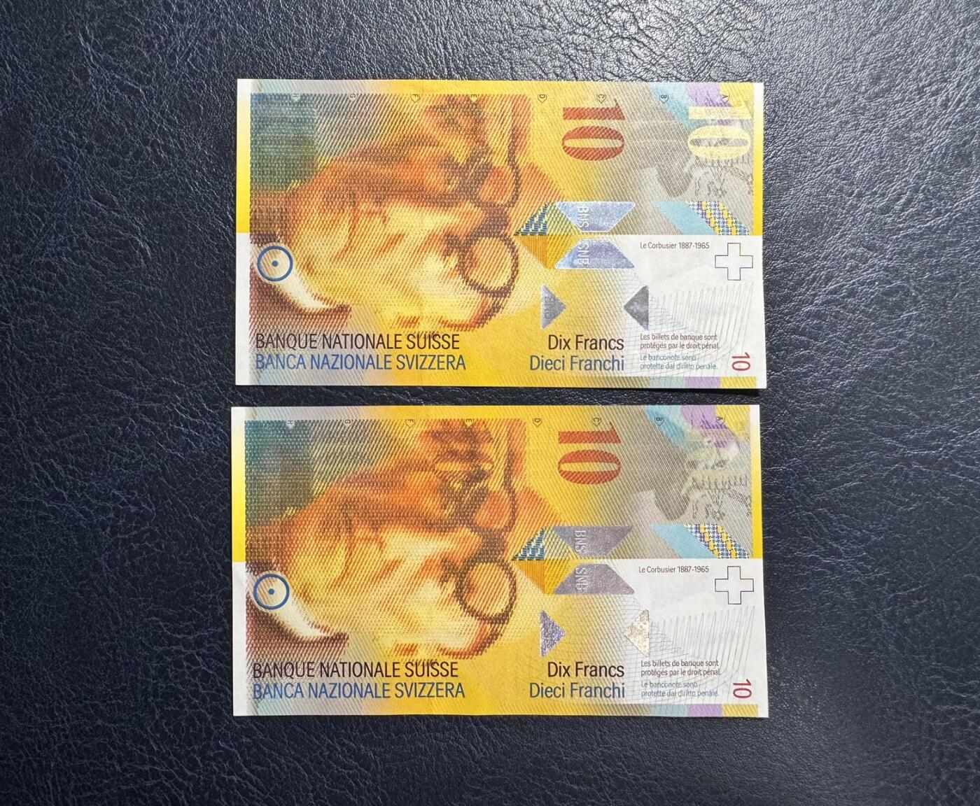 收藏联盟Quantum Auction 第360期拍卖  瑞士2000年10法郎两张 品相全新UNC 号码无4 建筑家 勒·柯布西耶