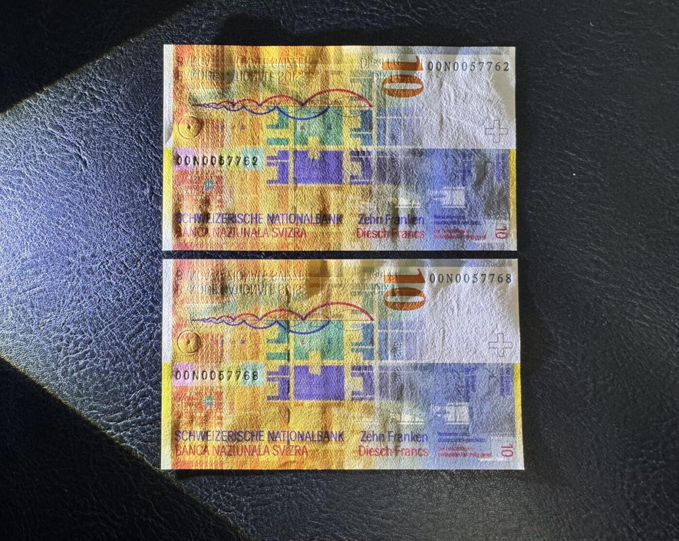 收藏联盟Quantum Auction 第360期拍卖  瑞士2000年10法郎两张 品相全新UNC 号码无4 建筑家 勒·柯布西耶